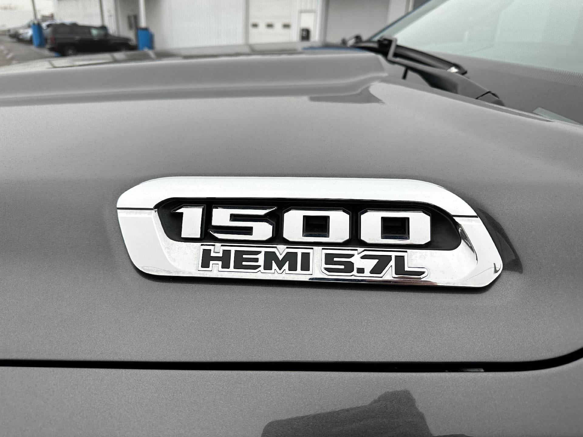 2019 RAM 1500 Big Horn/Lone Star Crew Cab 4x4 5'7" Box