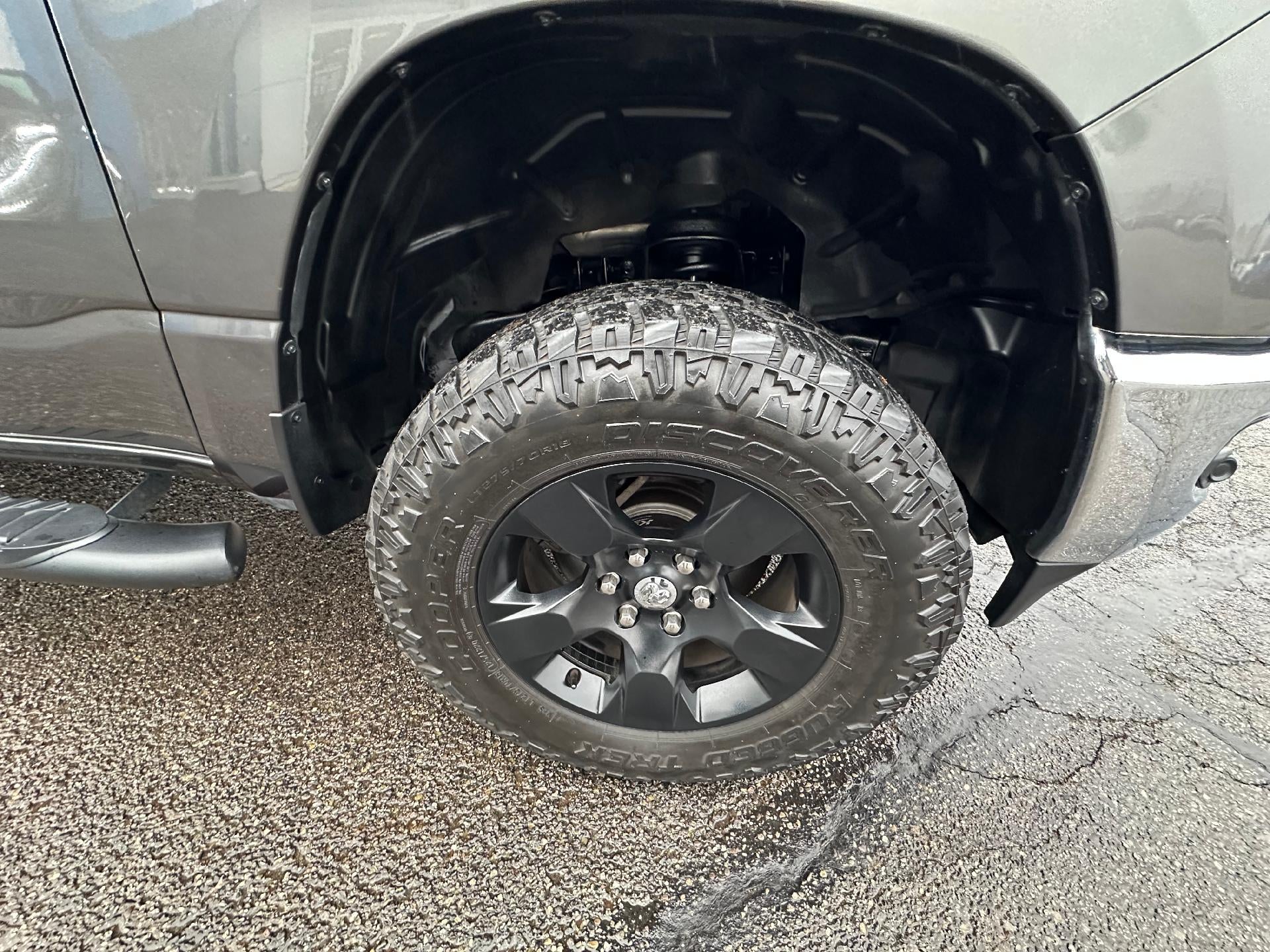 2019 RAM 1500 Big Horn/Lone Star Crew Cab 4x4 5'7" Box