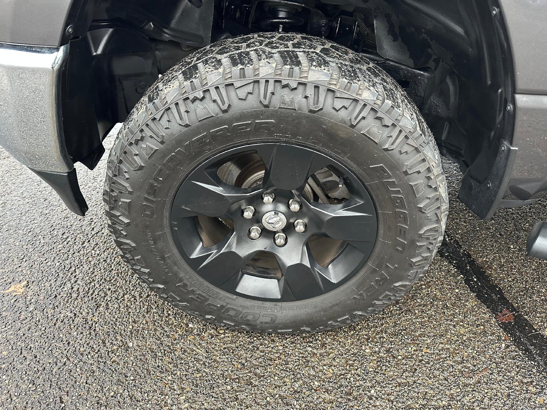 2019 RAM 1500 Big Horn/Lone Star Crew Cab 4x4 5'7" Box