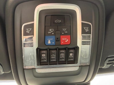 2021 RAM 1500 Laramie Crew Cab 4x4 5'7" Box
