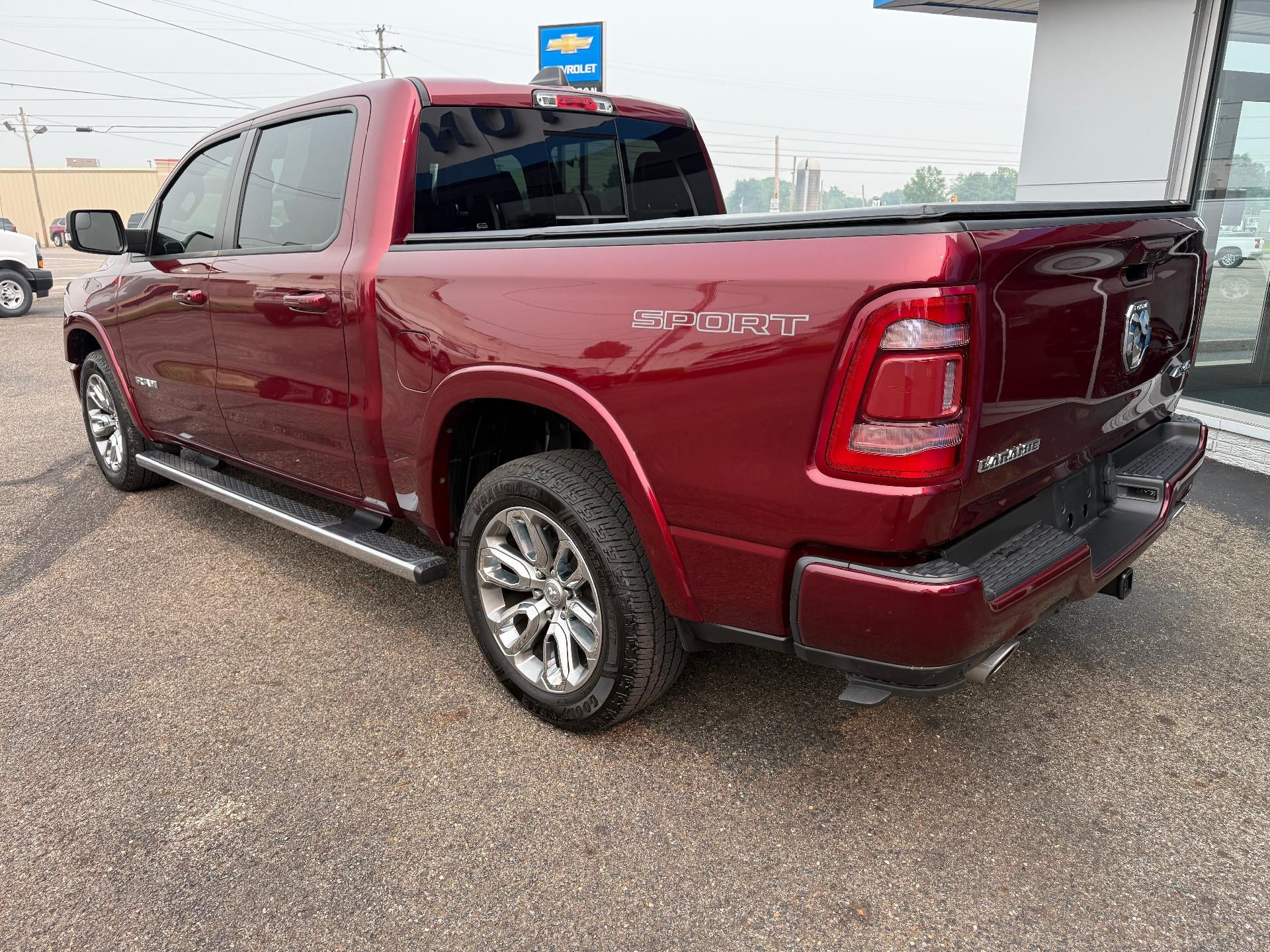 2021 RAM 1500 Laramie Crew Cab 4x4 5'7" Box