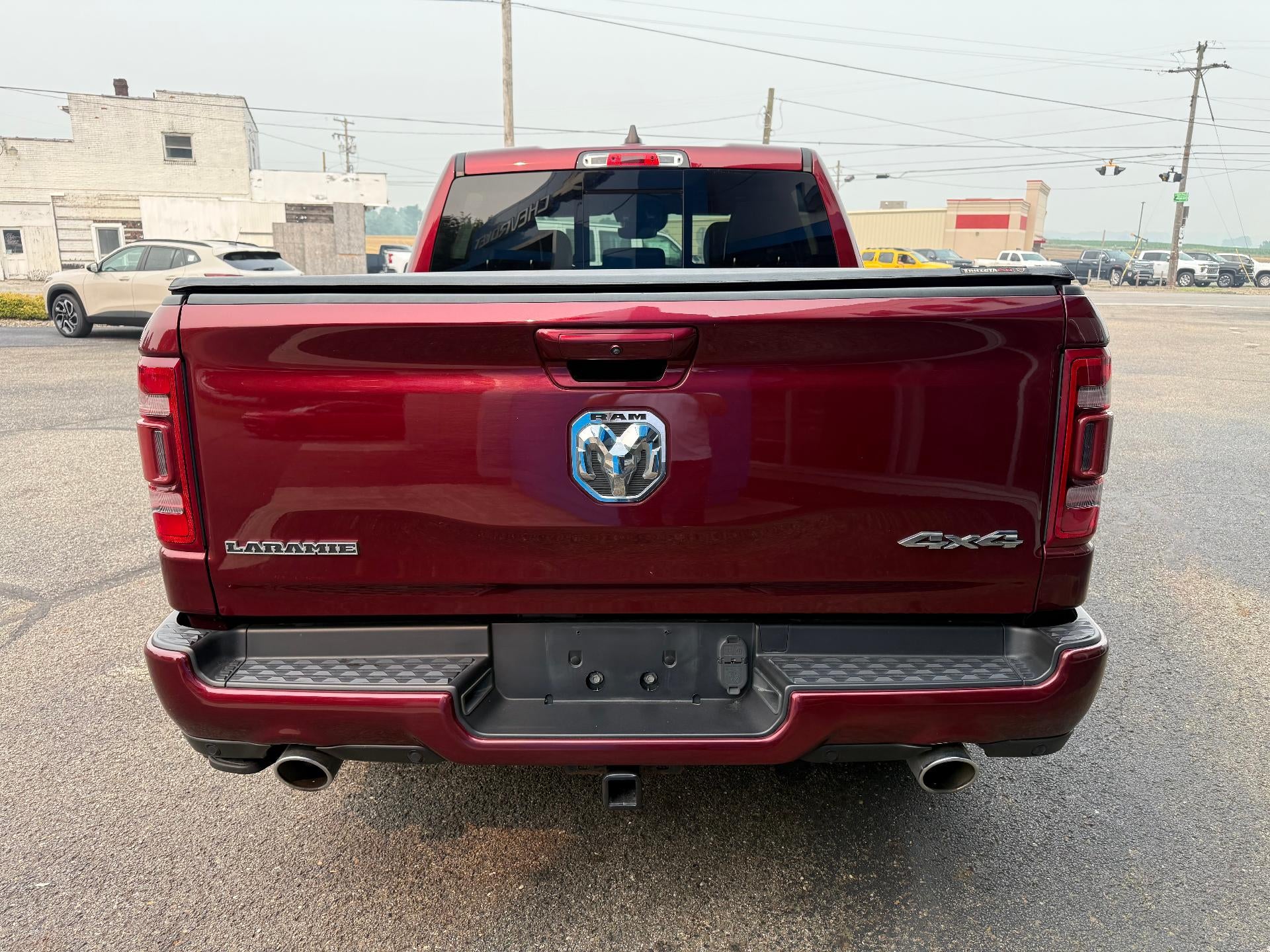 2021 RAM 1500 Laramie Crew Cab 4x4 5'7" Box