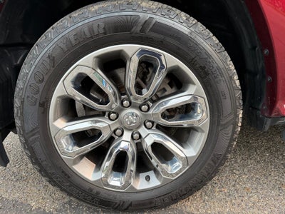 2021 RAM 1500 Laramie Crew Cab 4x4 5'7" Box