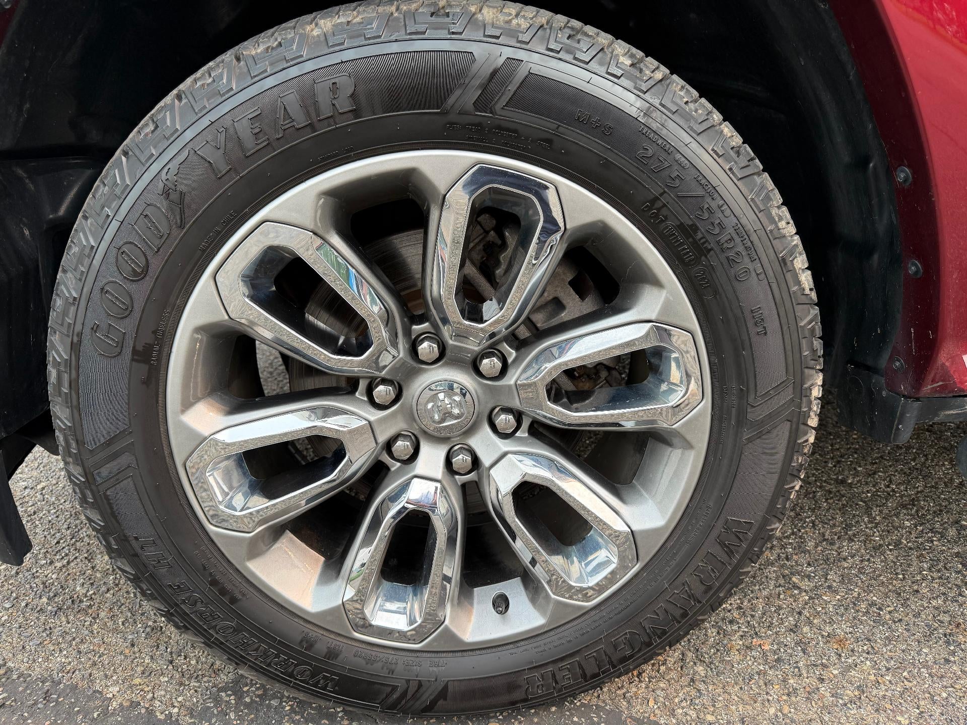 2021 RAM 1500 Laramie Crew Cab 4x4 5'7" Box