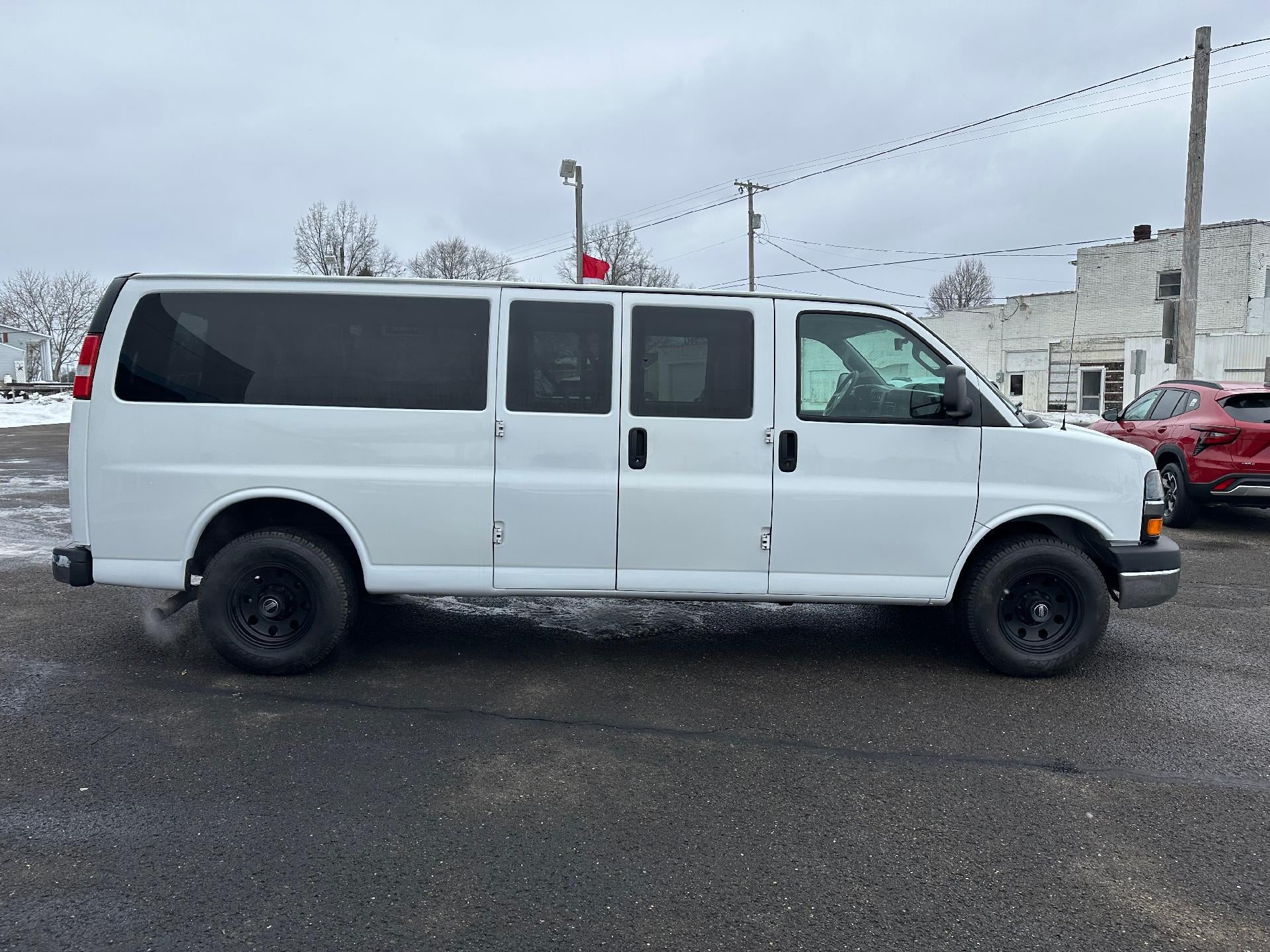 2016 Chevrolet Express Passenger 3500 LT