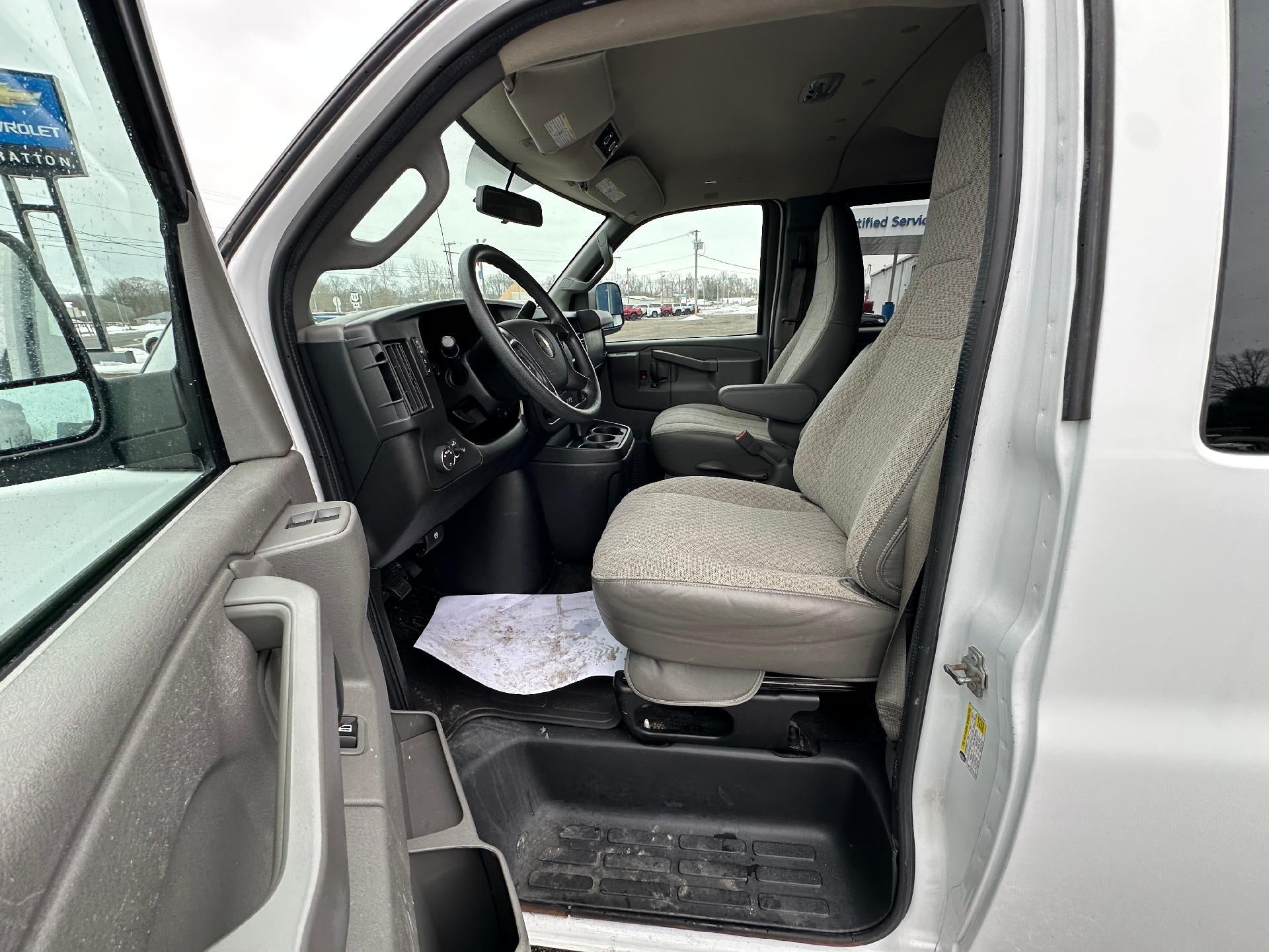 2016 Chevrolet Express Passenger 3500 LT