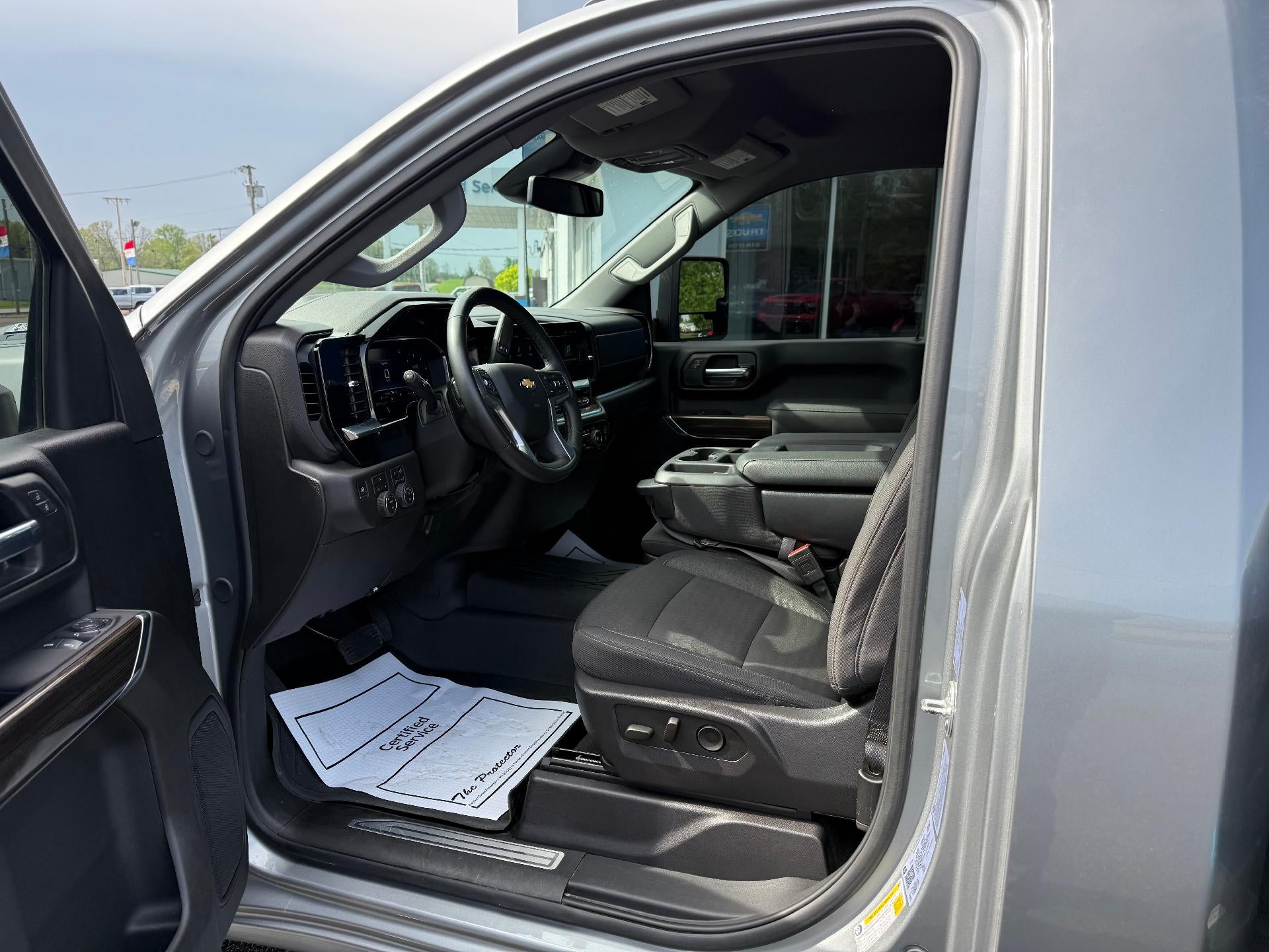2025 Chevrolet Silverado 3500 HD LT DRW