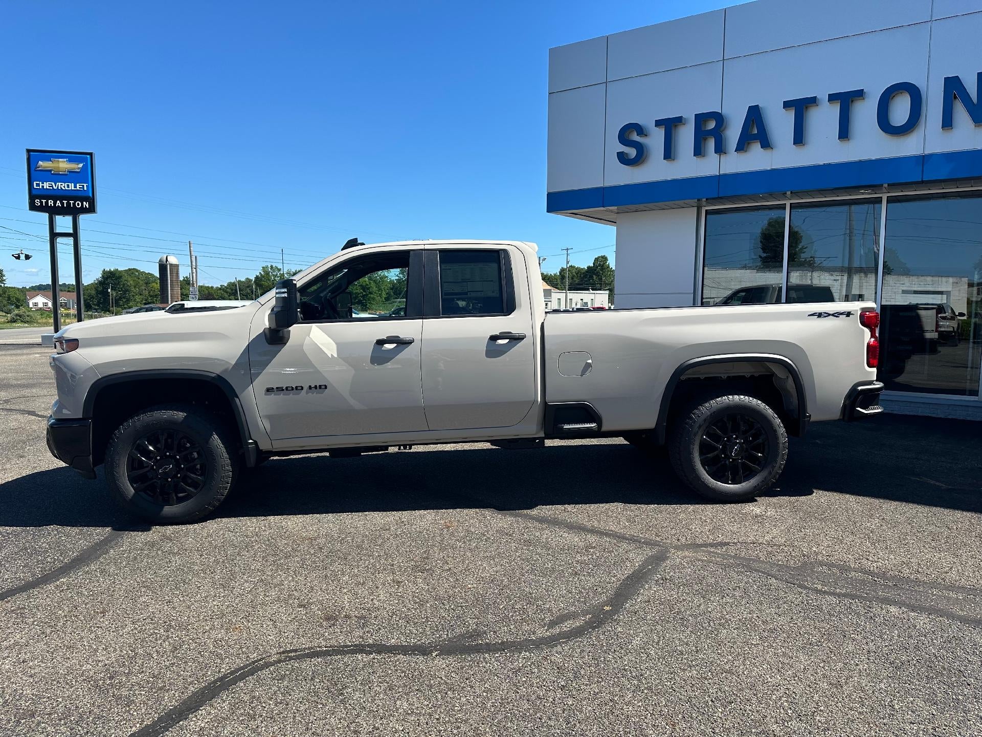 2026 Chevrolet Silverado 2500 HD Custom - Photo 6