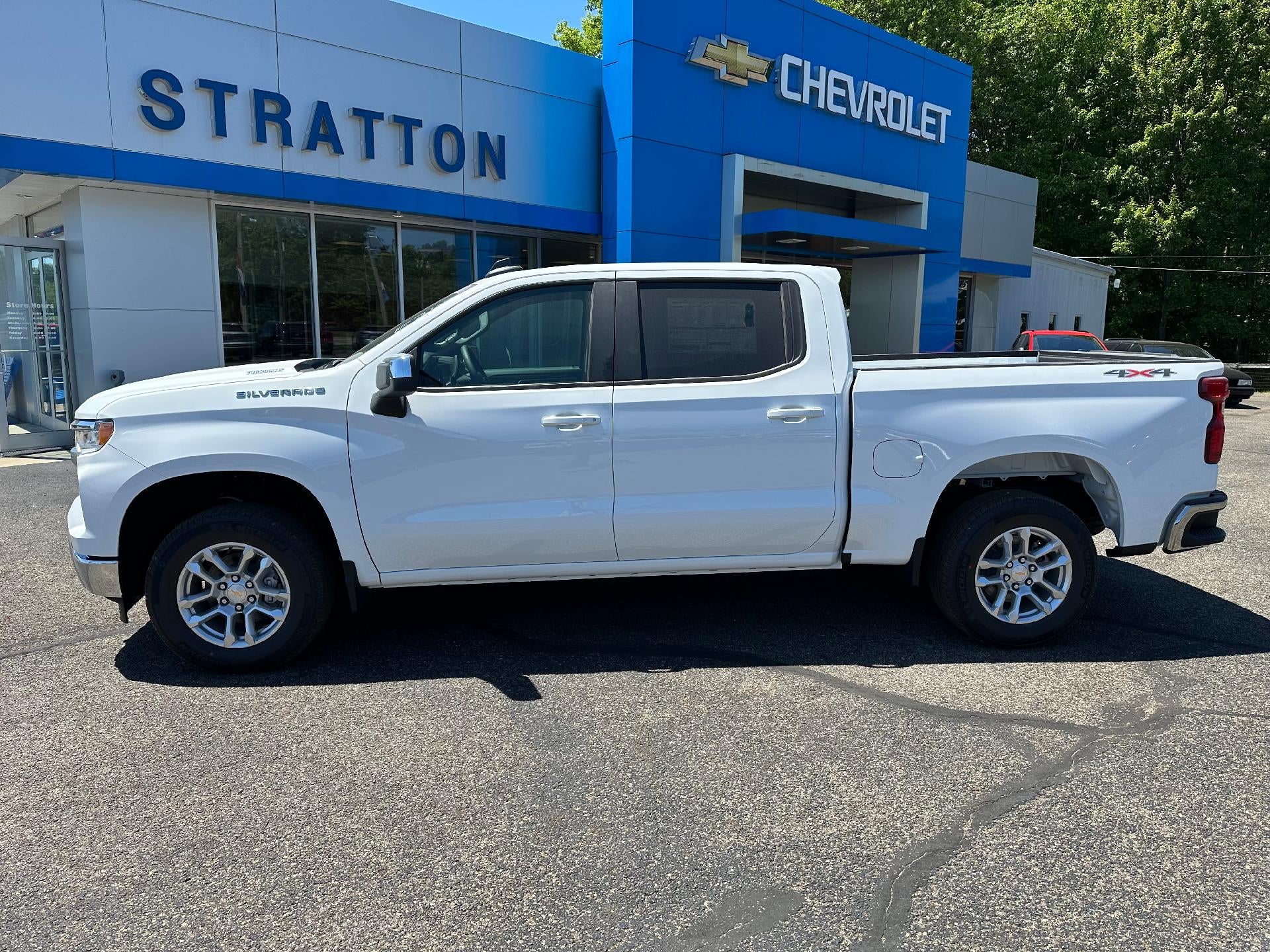 2026 Chevrolet Silverado 1500 LT (2FL)