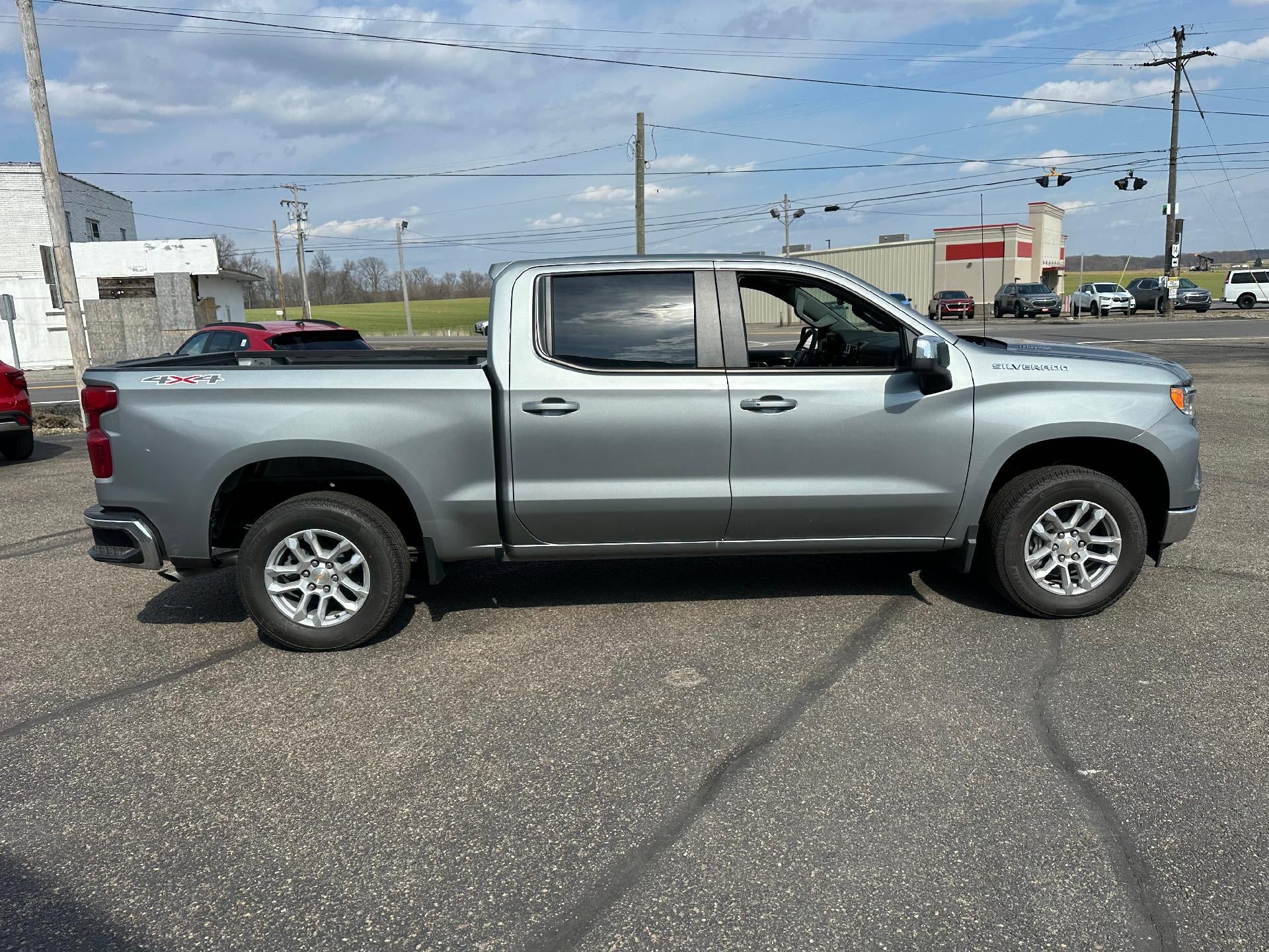 2026 Chevrolet Silverado 1500 LT (2FL)