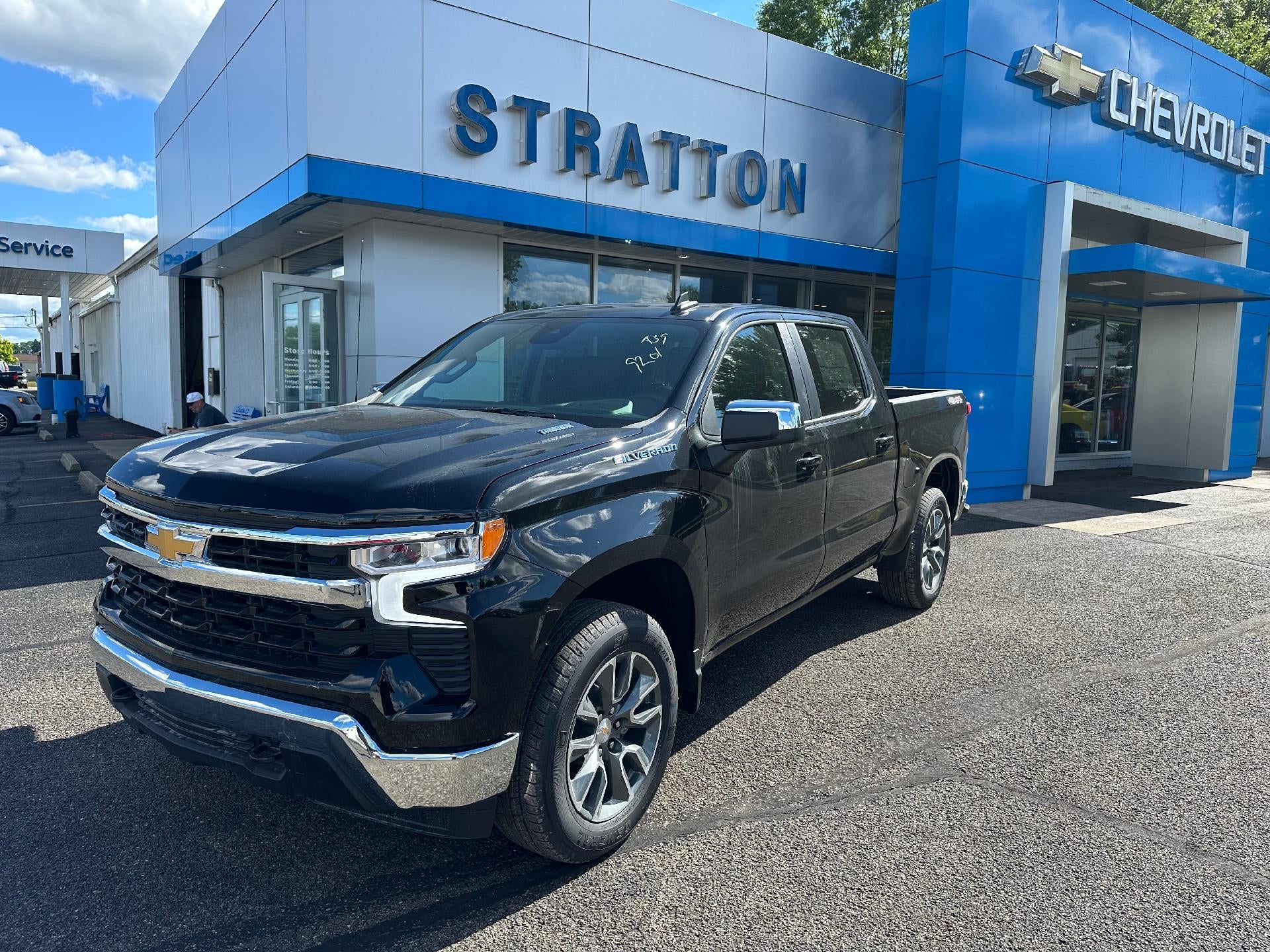 2026 Chevrolet Silverado 1500 LT (2FL)