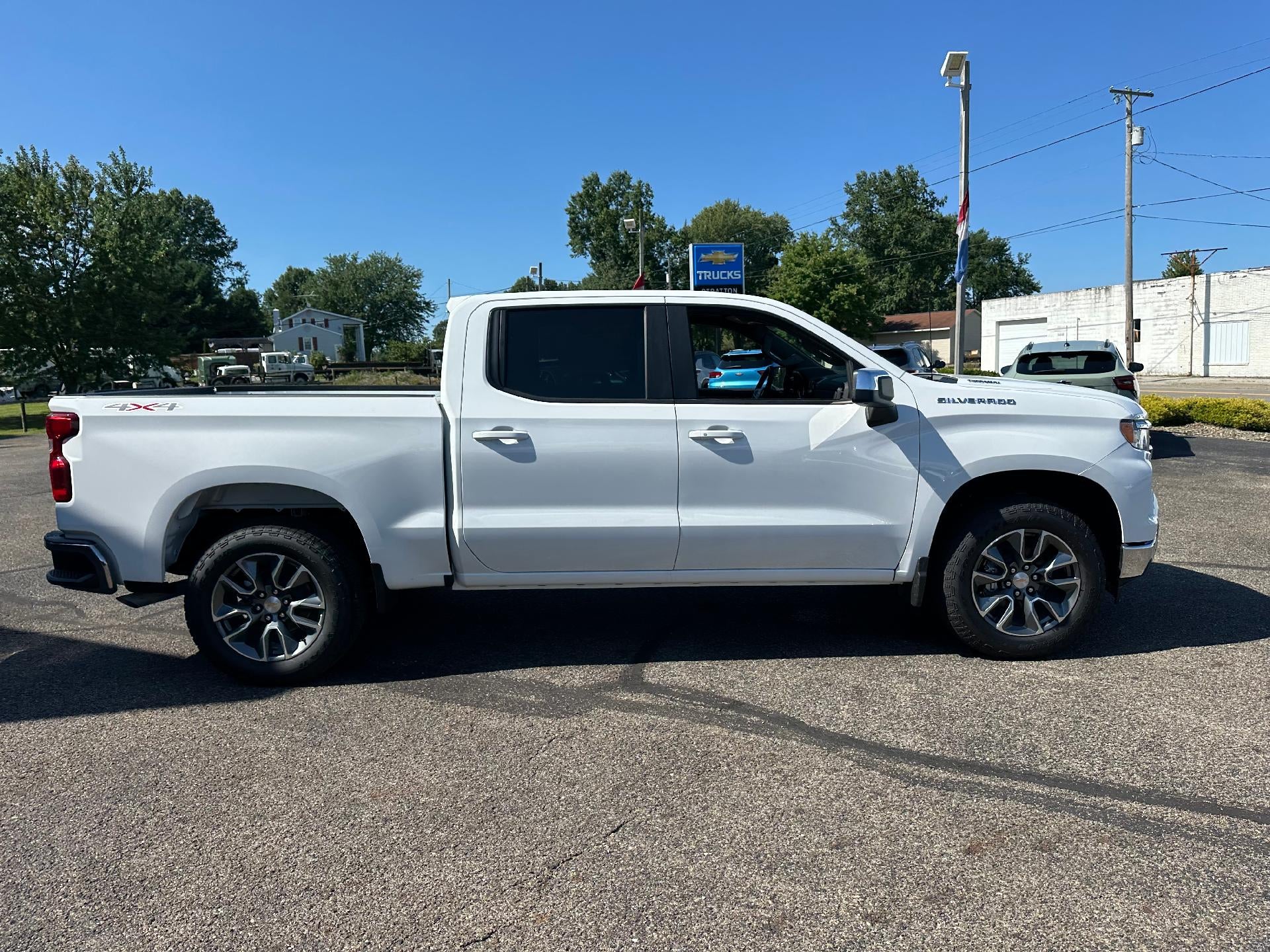2026 Chevrolet Silverado 1500 LT (2FL)