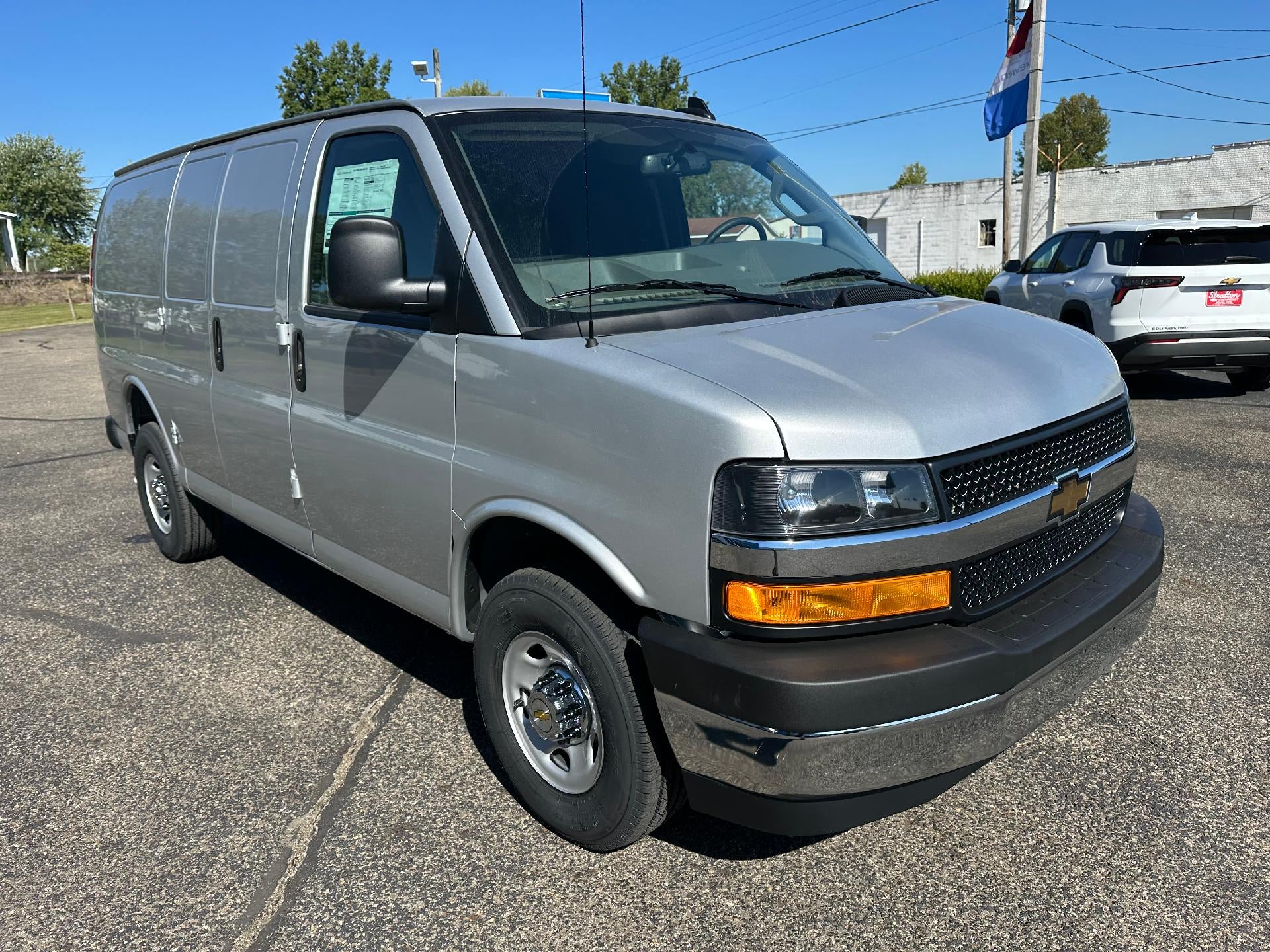 2025 Chevrolet Express Cargo 2500 Base