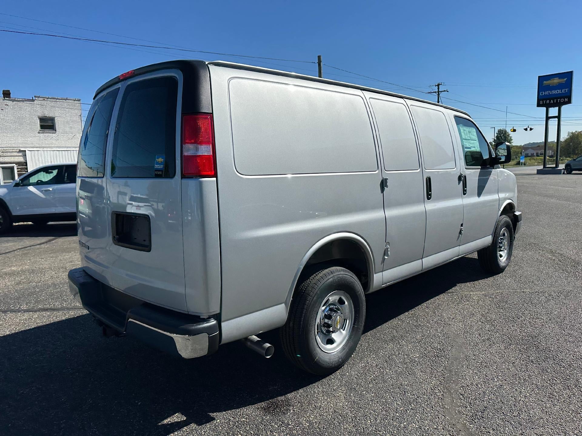 2025 Chevrolet Express Cargo 2500 Base