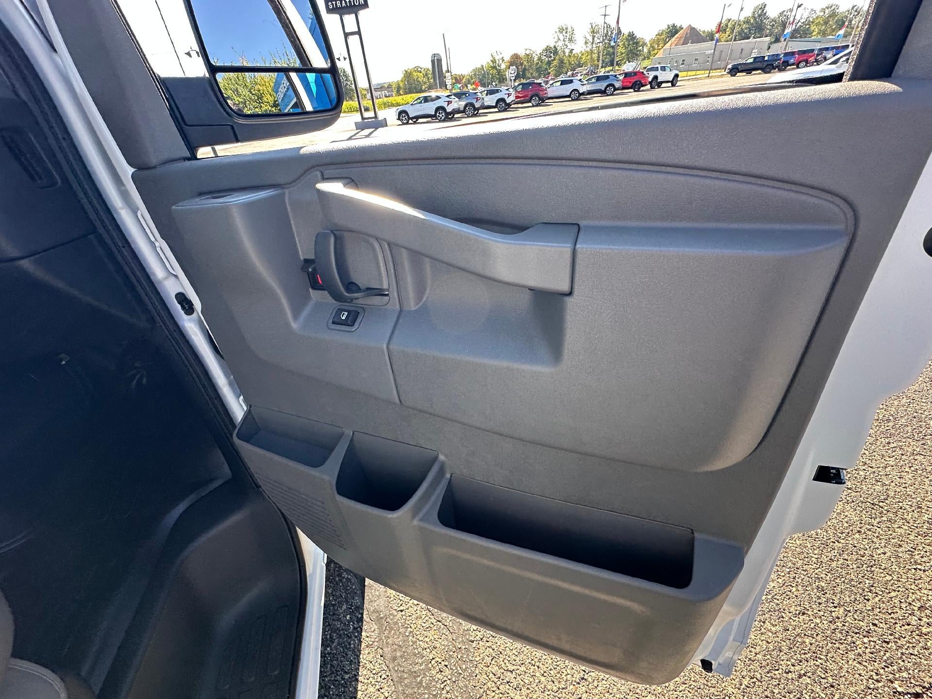 2025 Chevrolet Express Cargo 2500 Base