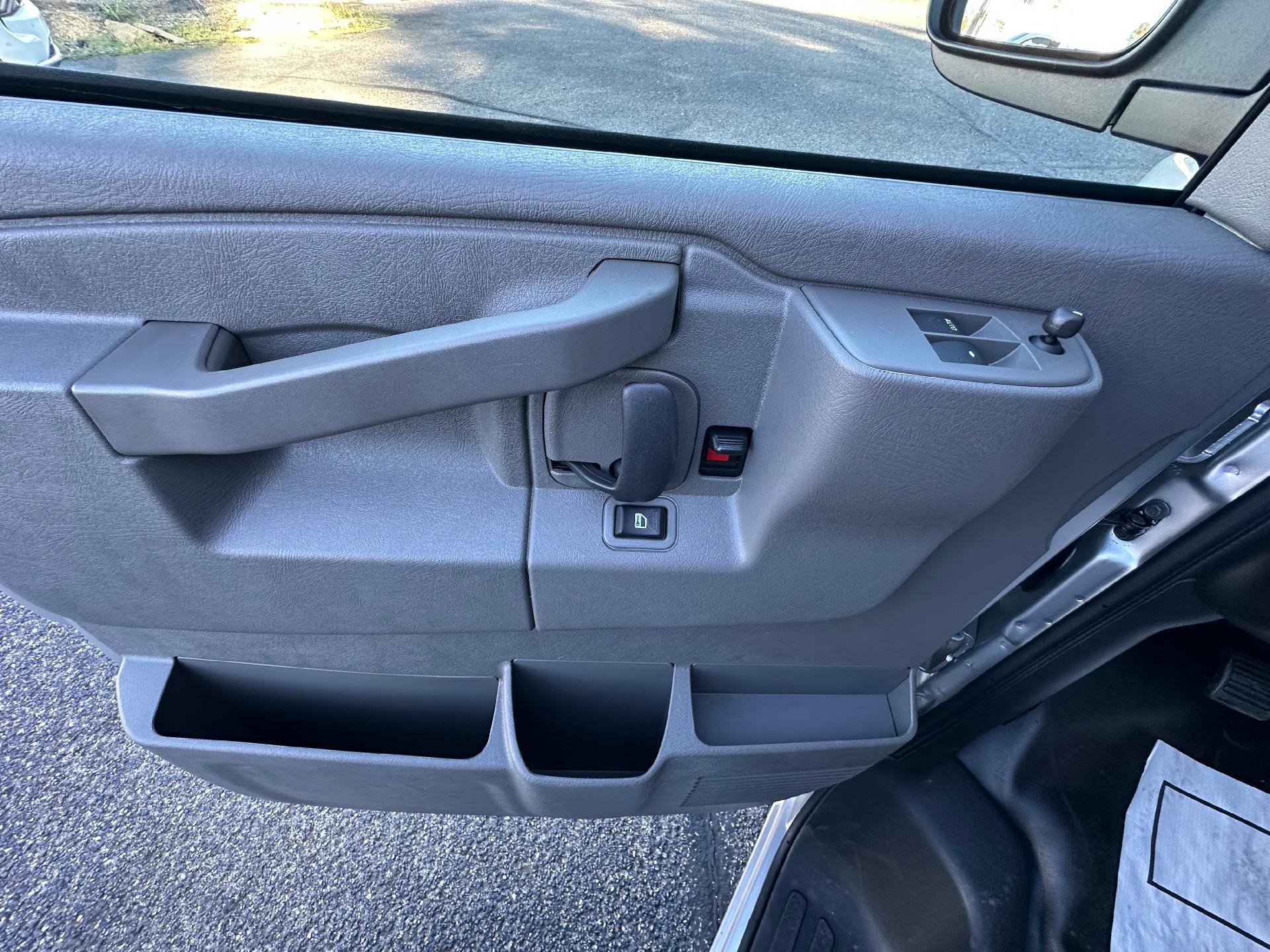 2025 Chevrolet Express Cargo 2500 Base