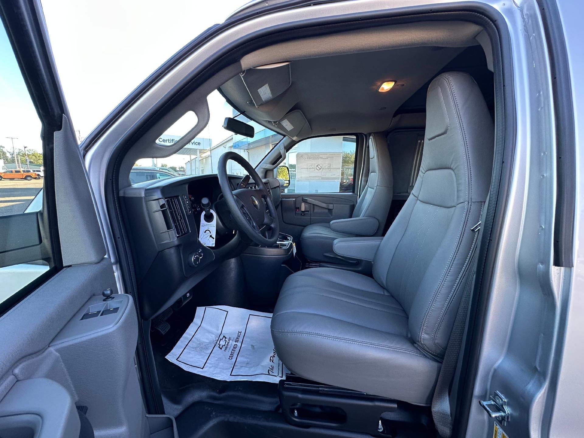 2025 Chevrolet Express Cargo 2500 Base