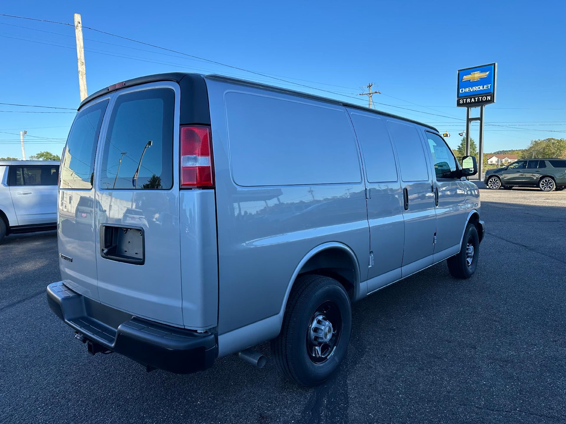 2025 Chevrolet Express Cargo 2500 Base