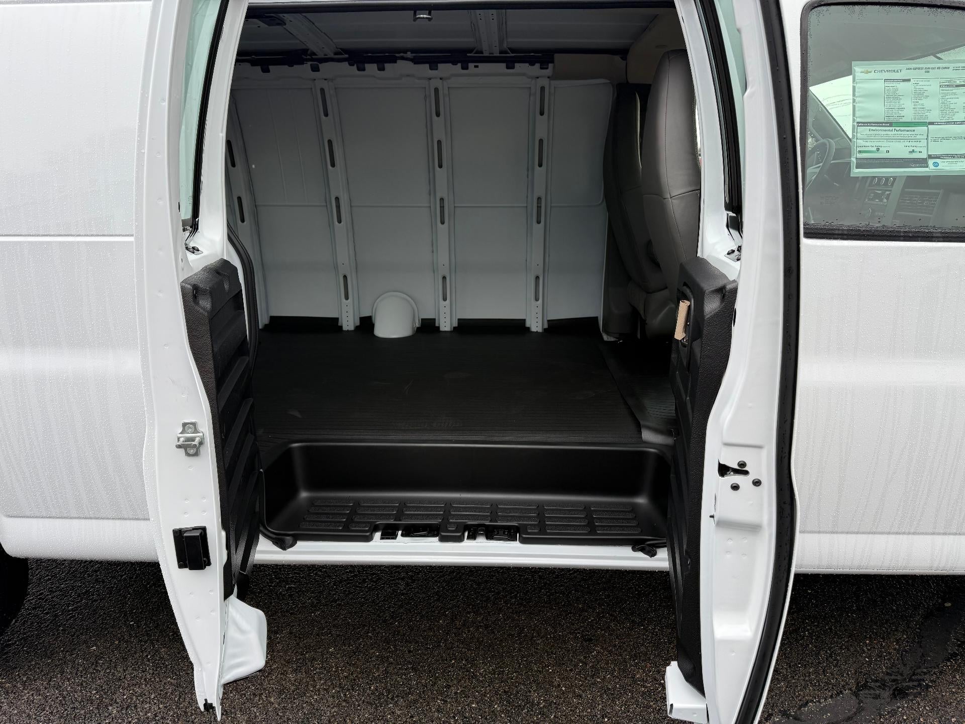 2025 Chevrolet Express Cargo 2500 Base