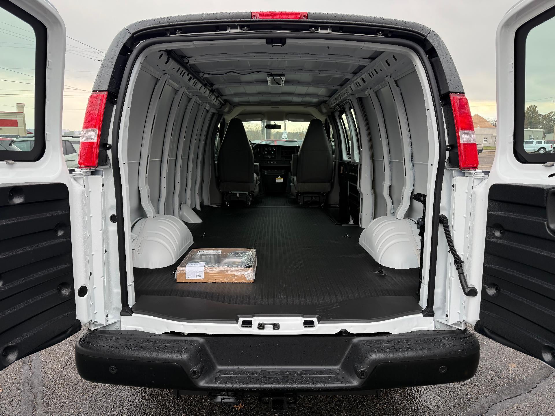 2025 Chevrolet Express Cargo 2500 Base