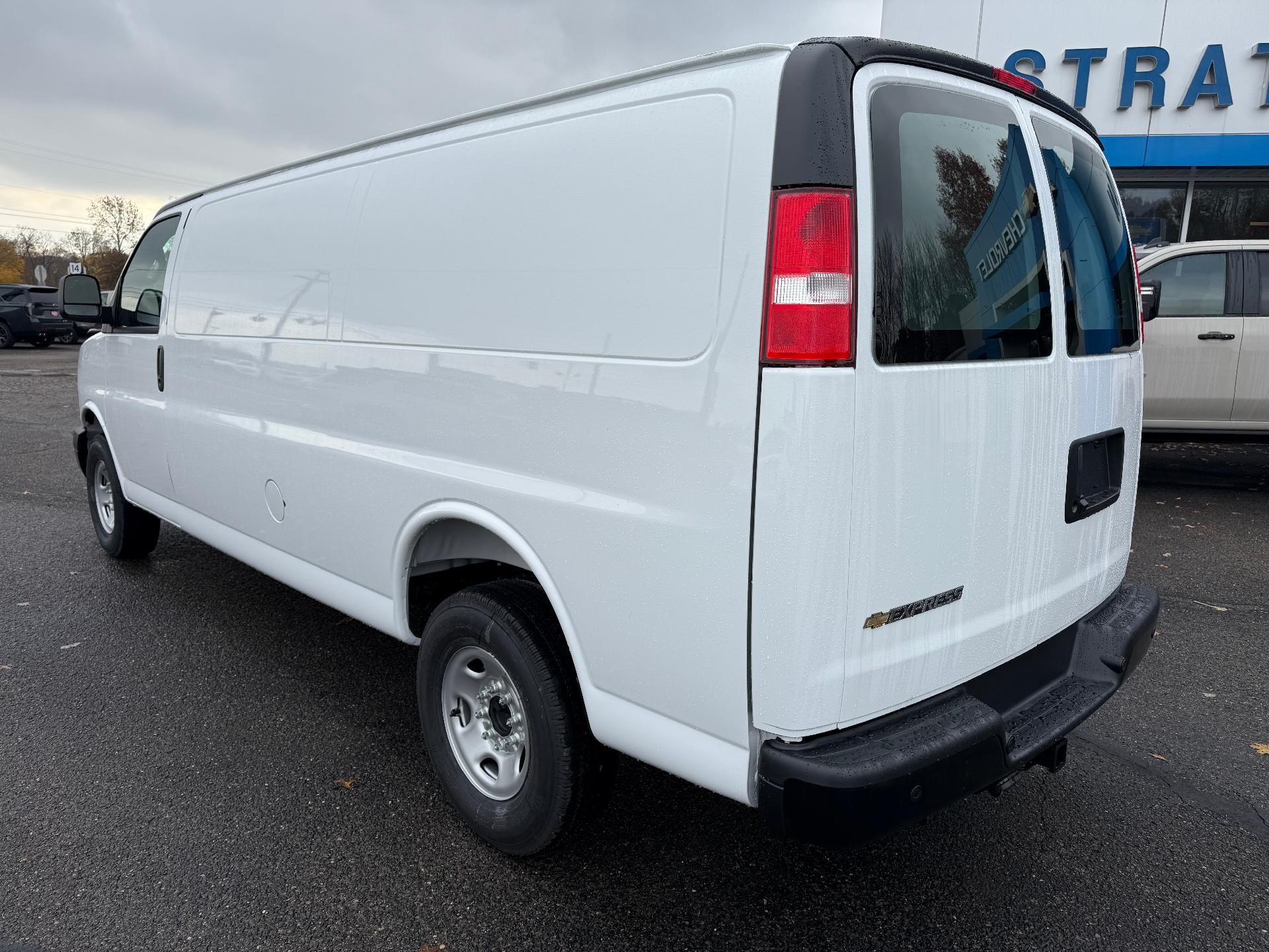 2025 Chevrolet Express Cargo 2500 Base