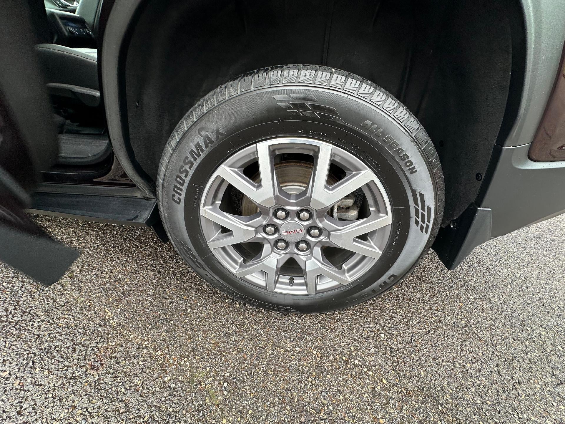 2020 GMC Acadia SLT