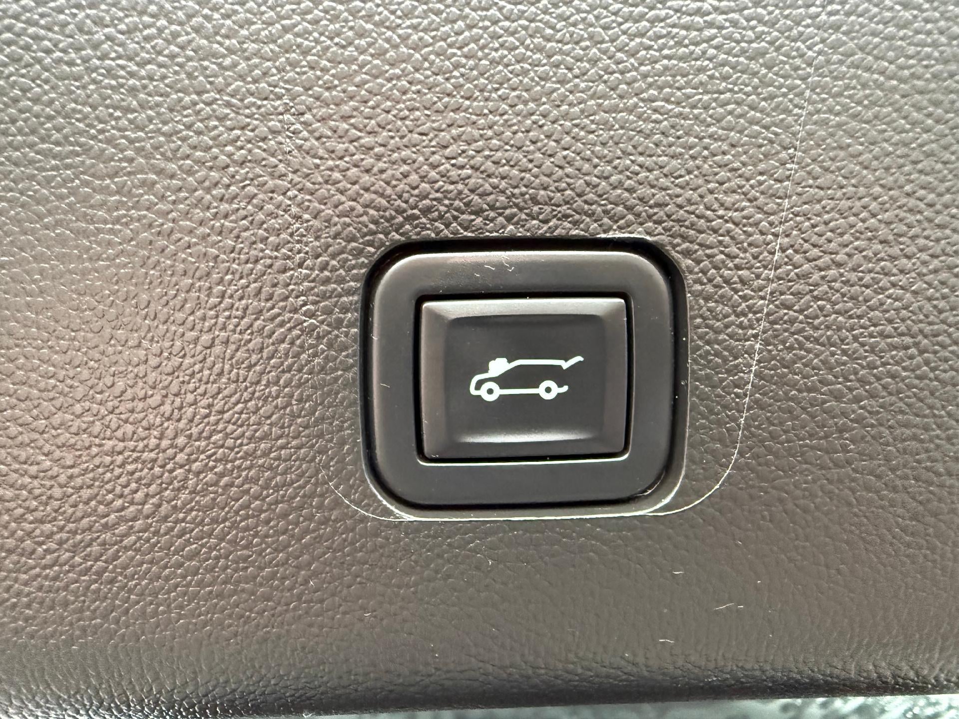 2020 Chevrolet Traverse RS