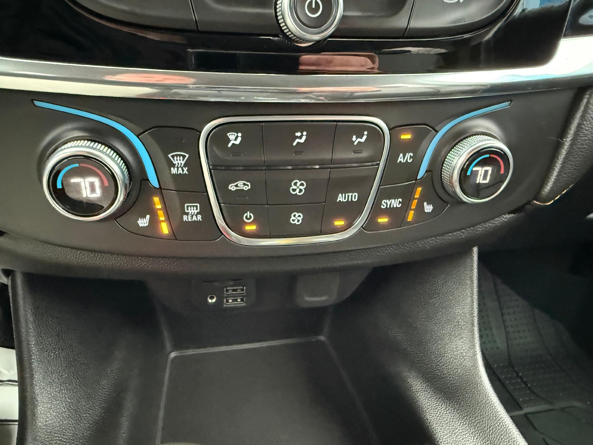 2020 Chevrolet Traverse RS