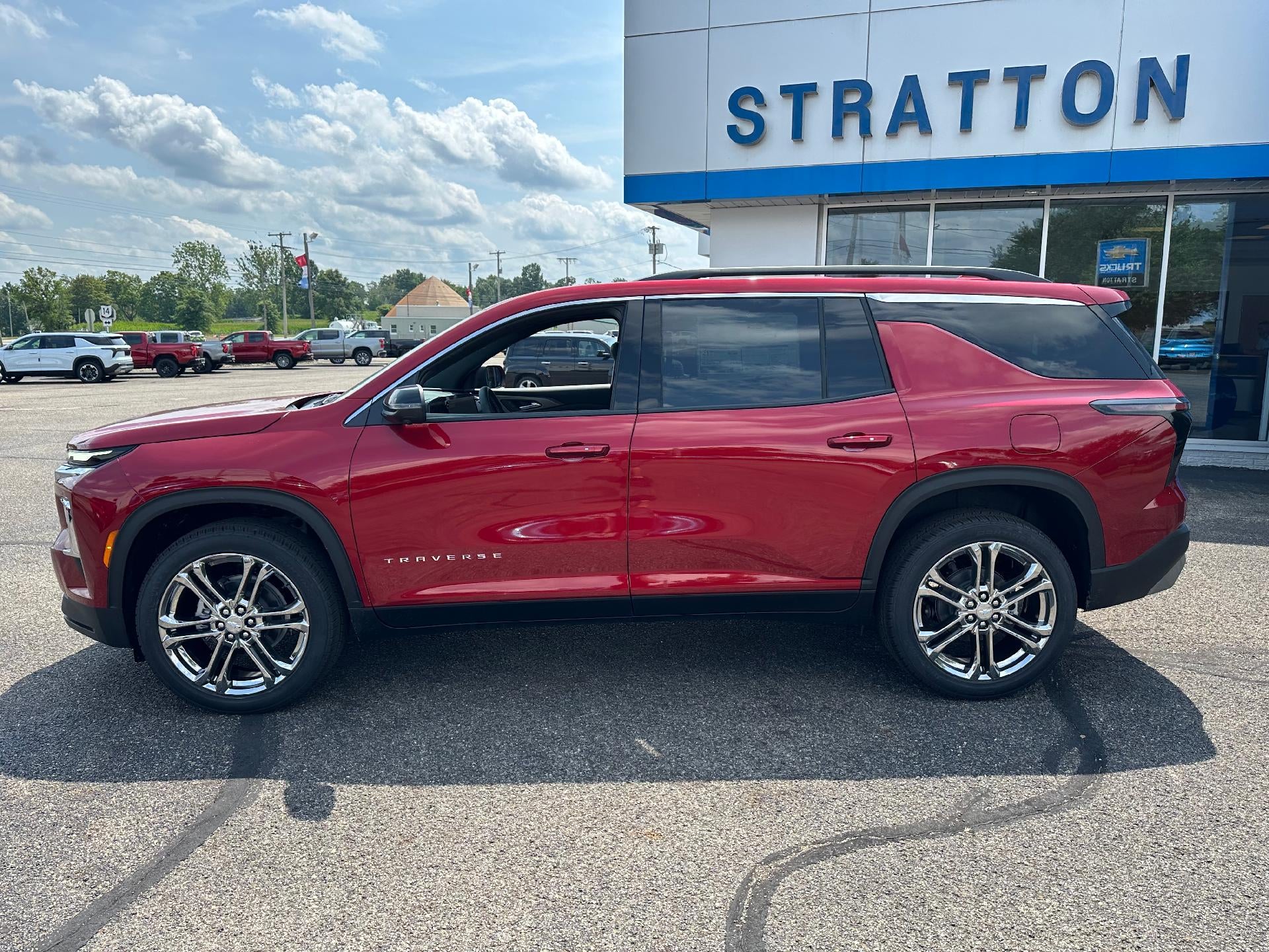 2027 Chevrolet Traverse LT