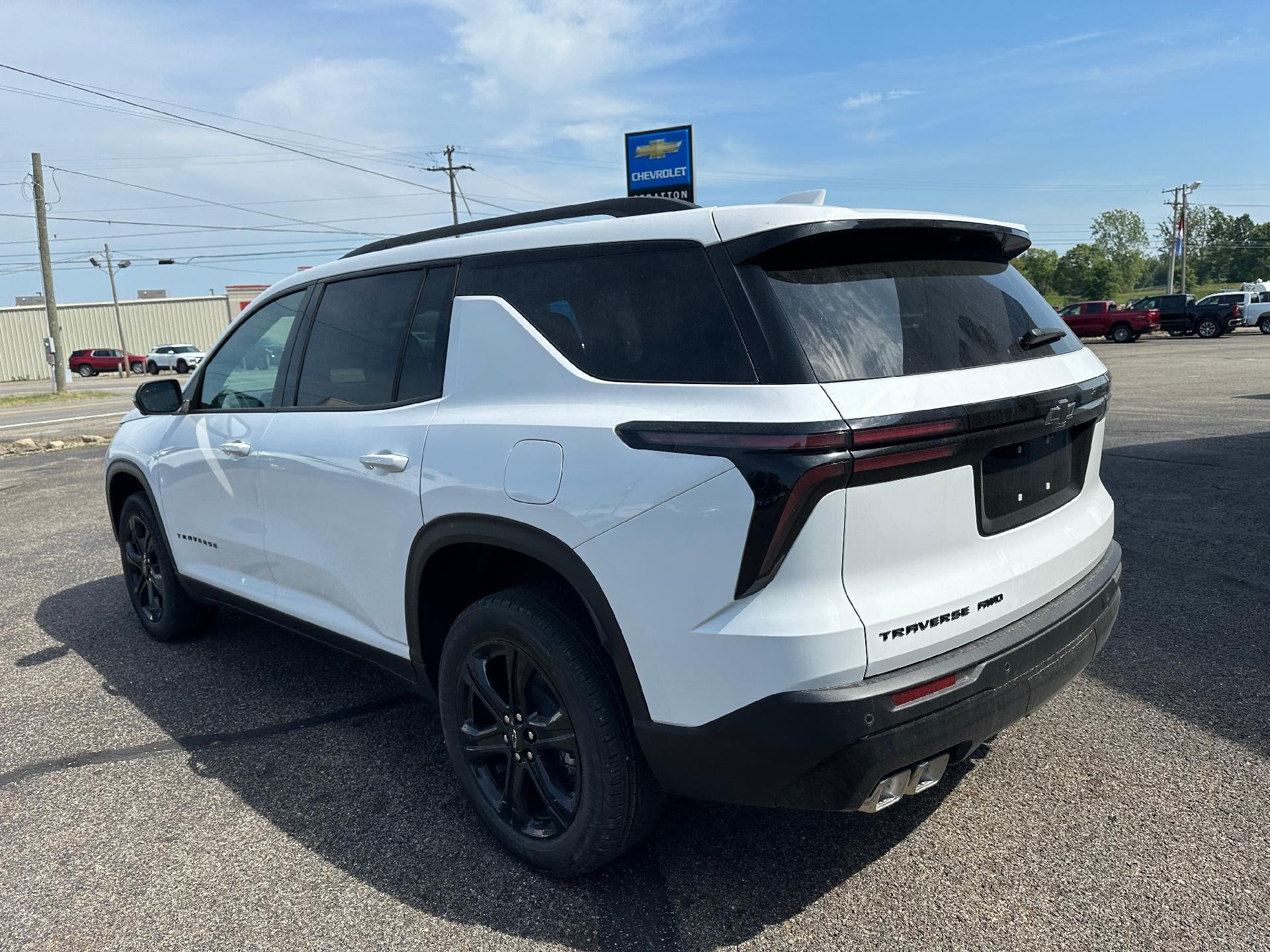 2027 Chevrolet Traverse LT