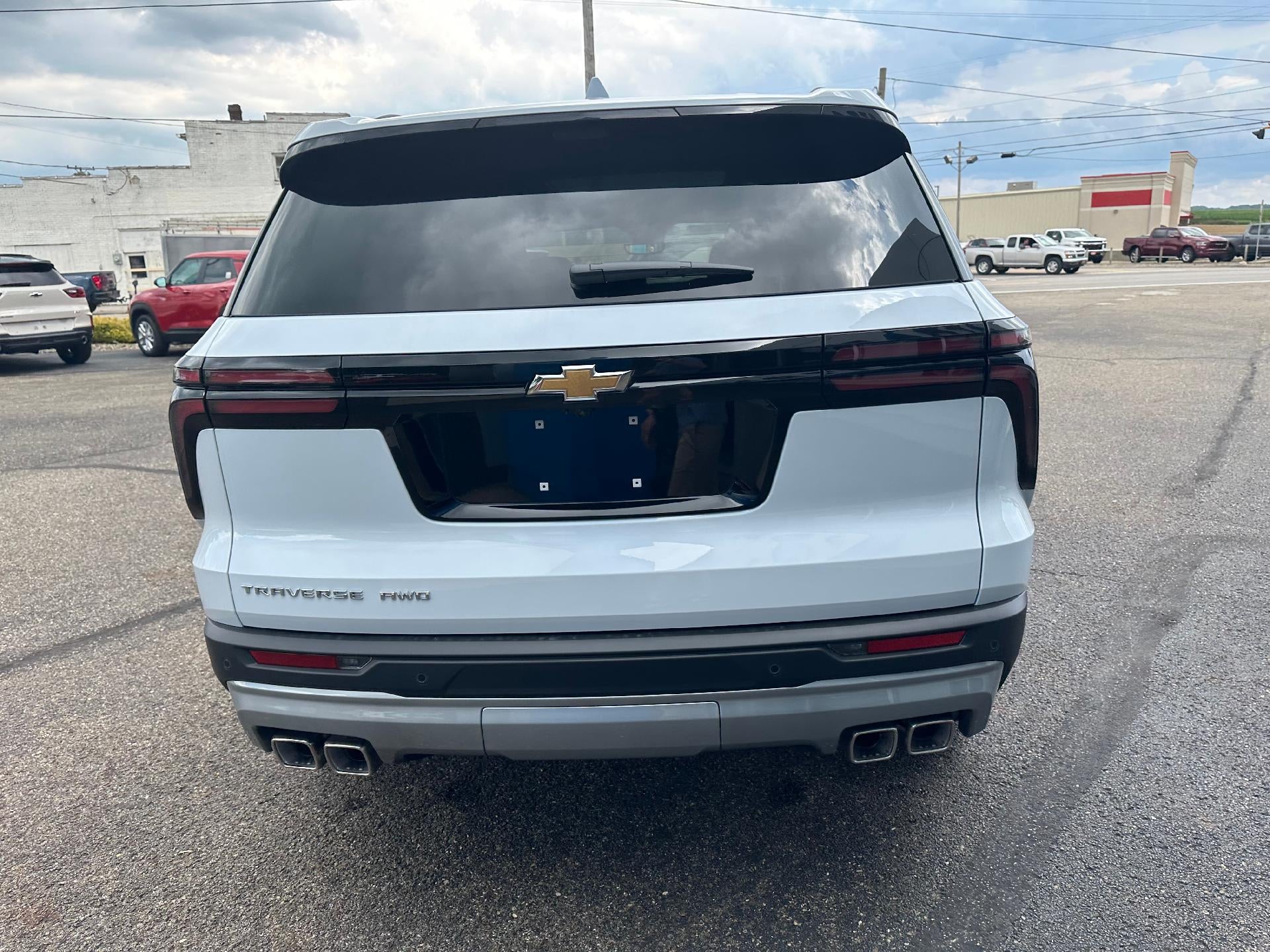 2027 Chevrolet Traverse LT