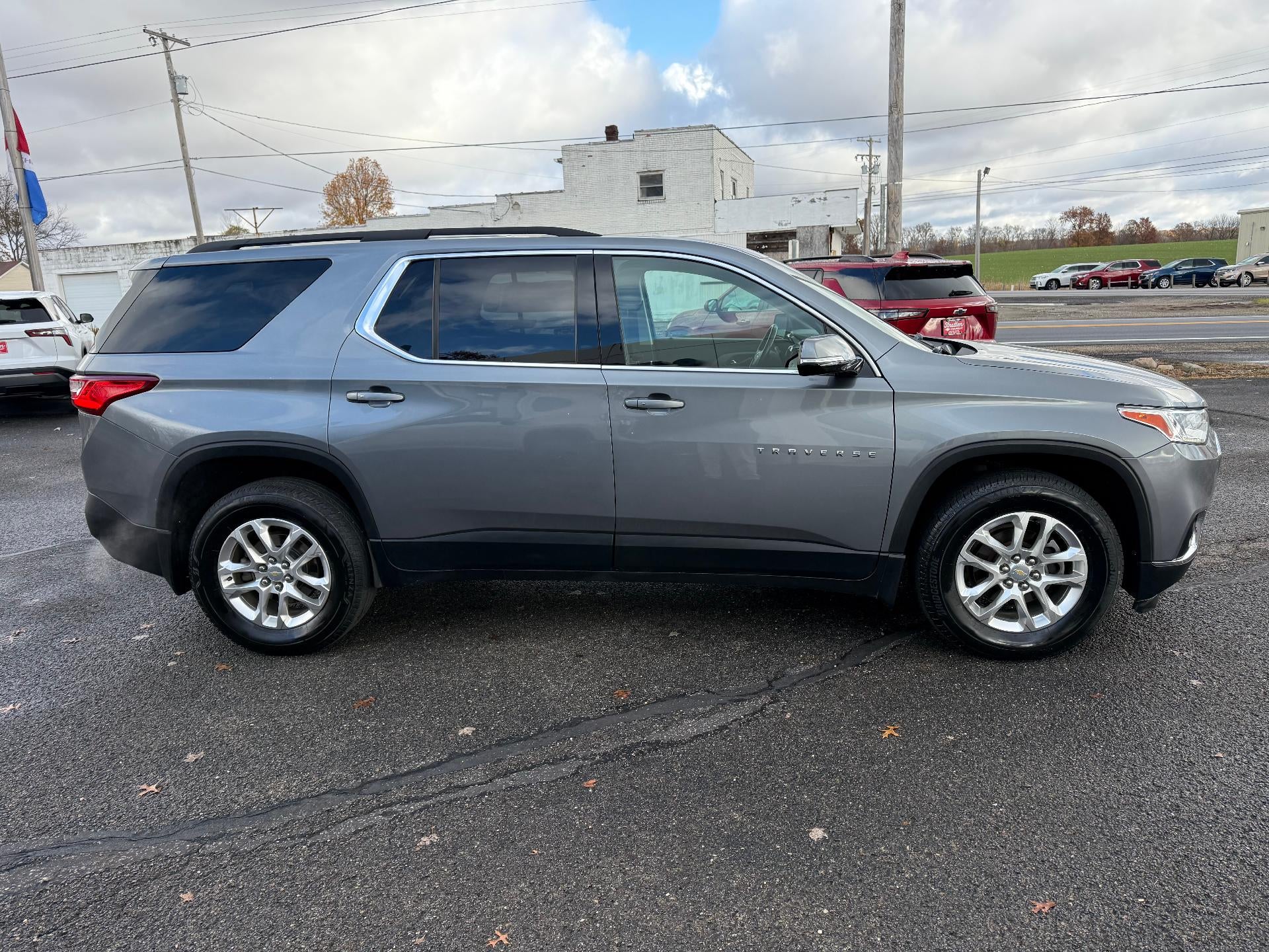 2020 Chevrolet Traverse LT Cloth
