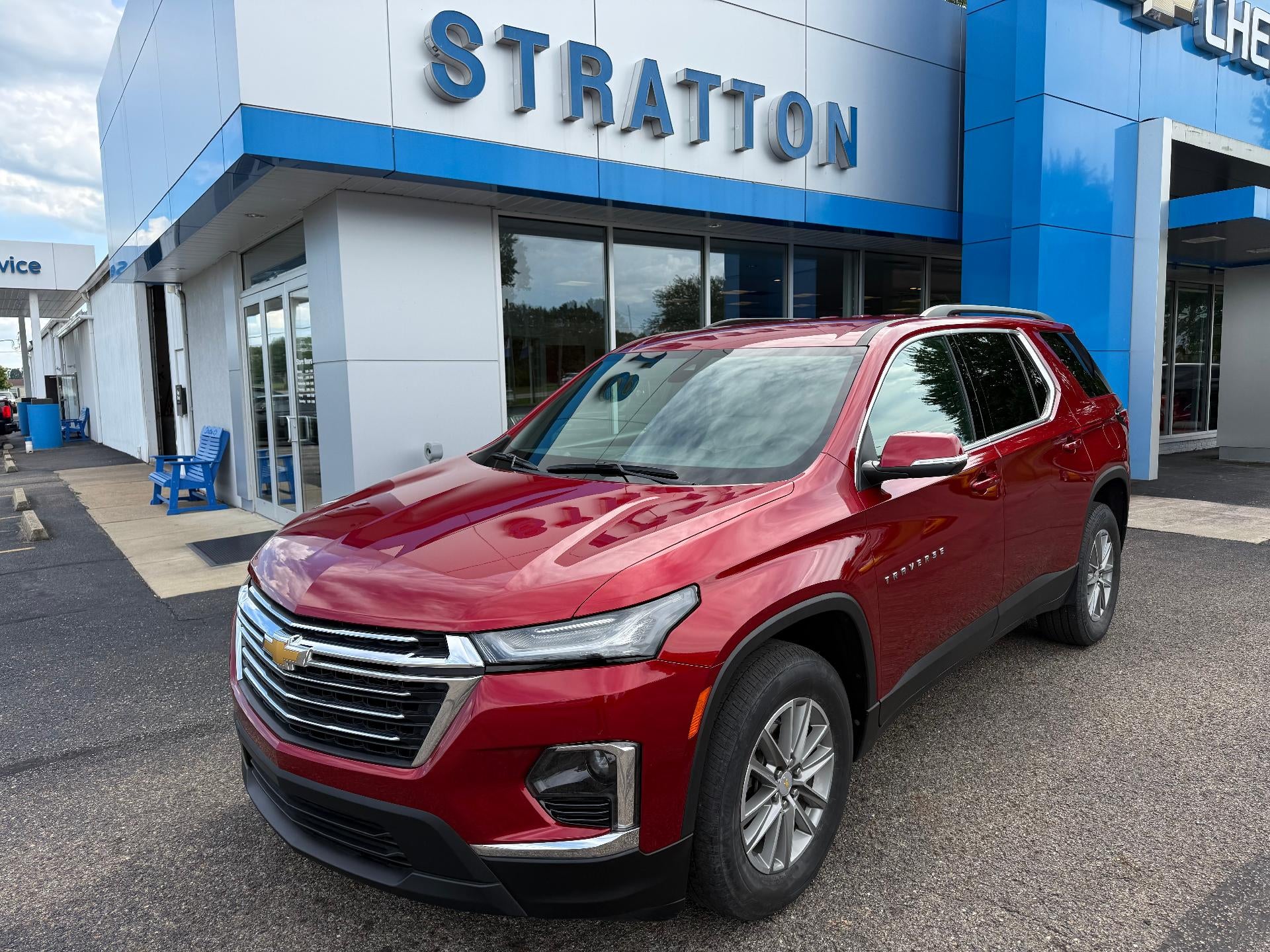 2023 Chevrolet Traverse LT Leather