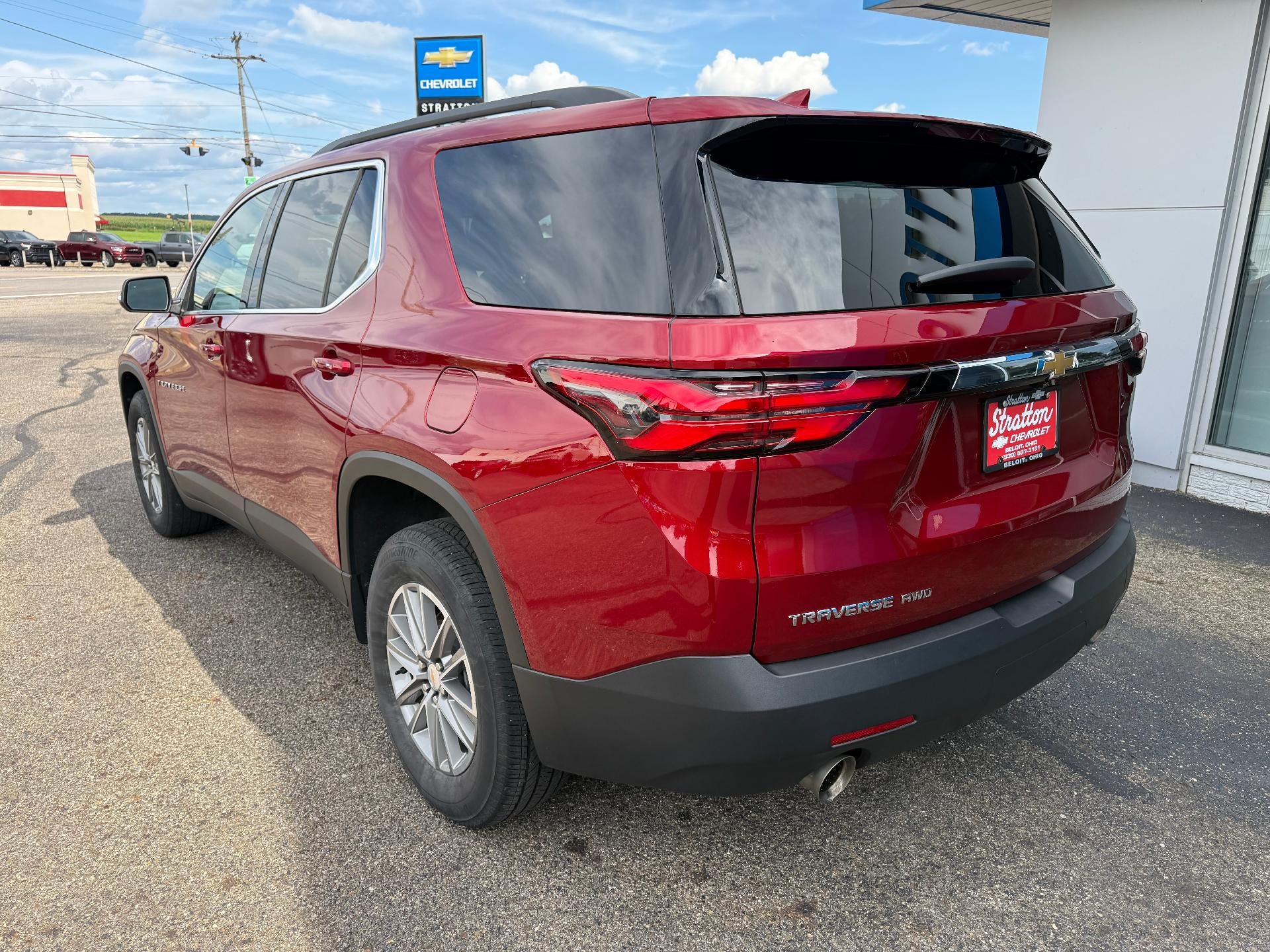 2023 Chevrolet Traverse LT Leather