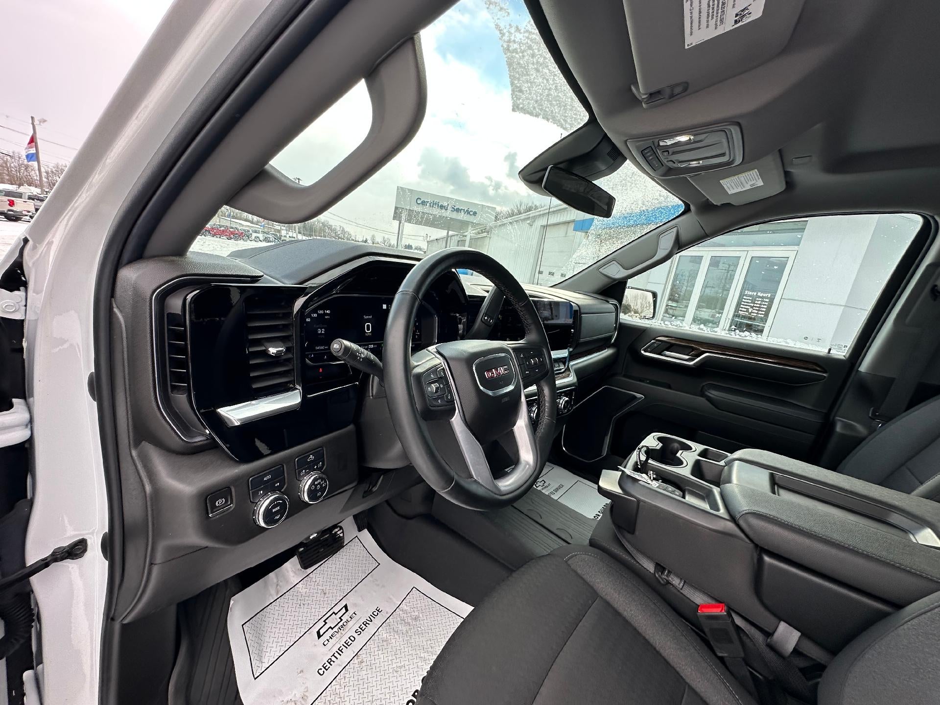 2023 GMC Sierra 1500 Elevation