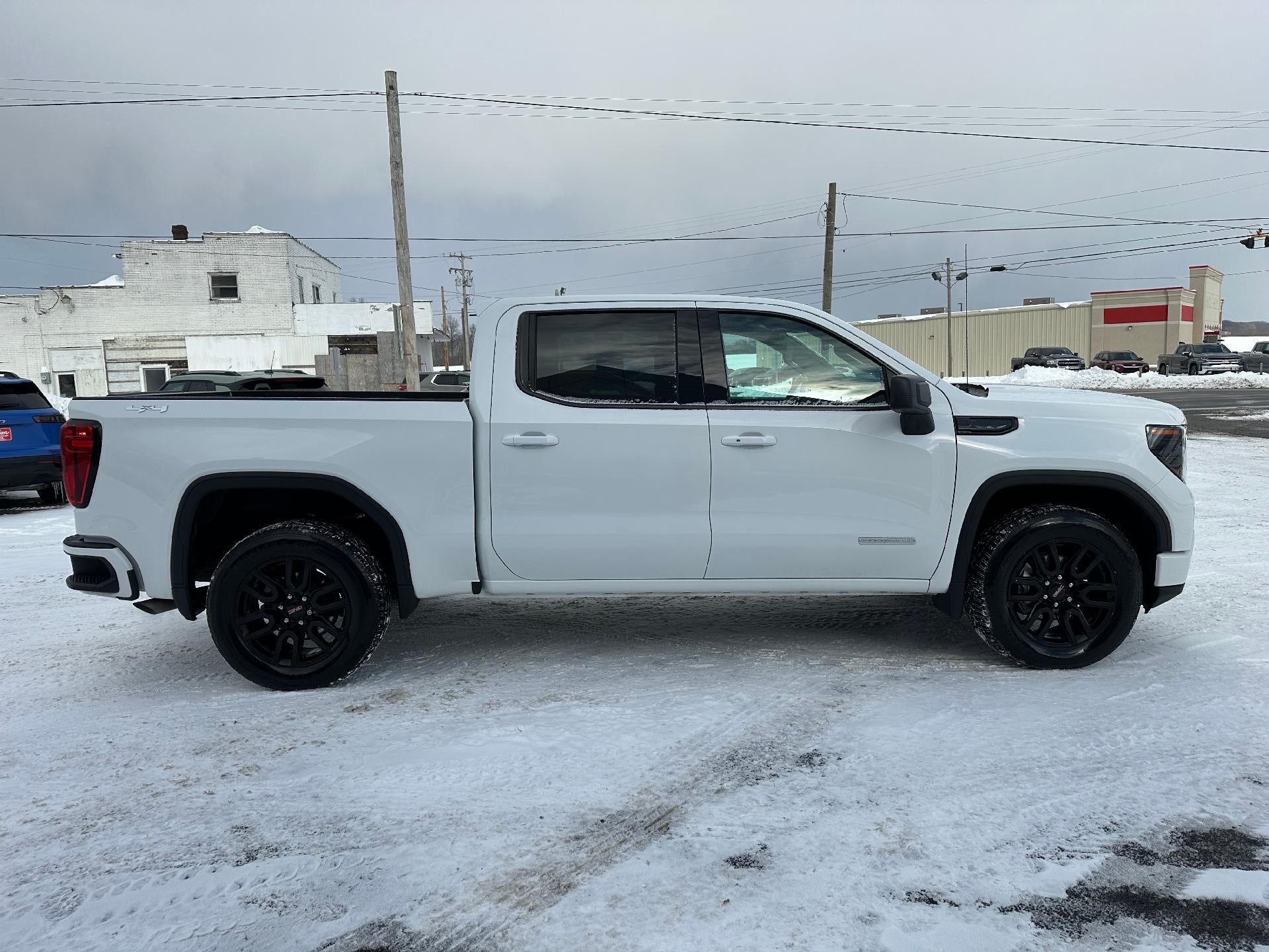 2023 GMC Sierra 1500 Elevation