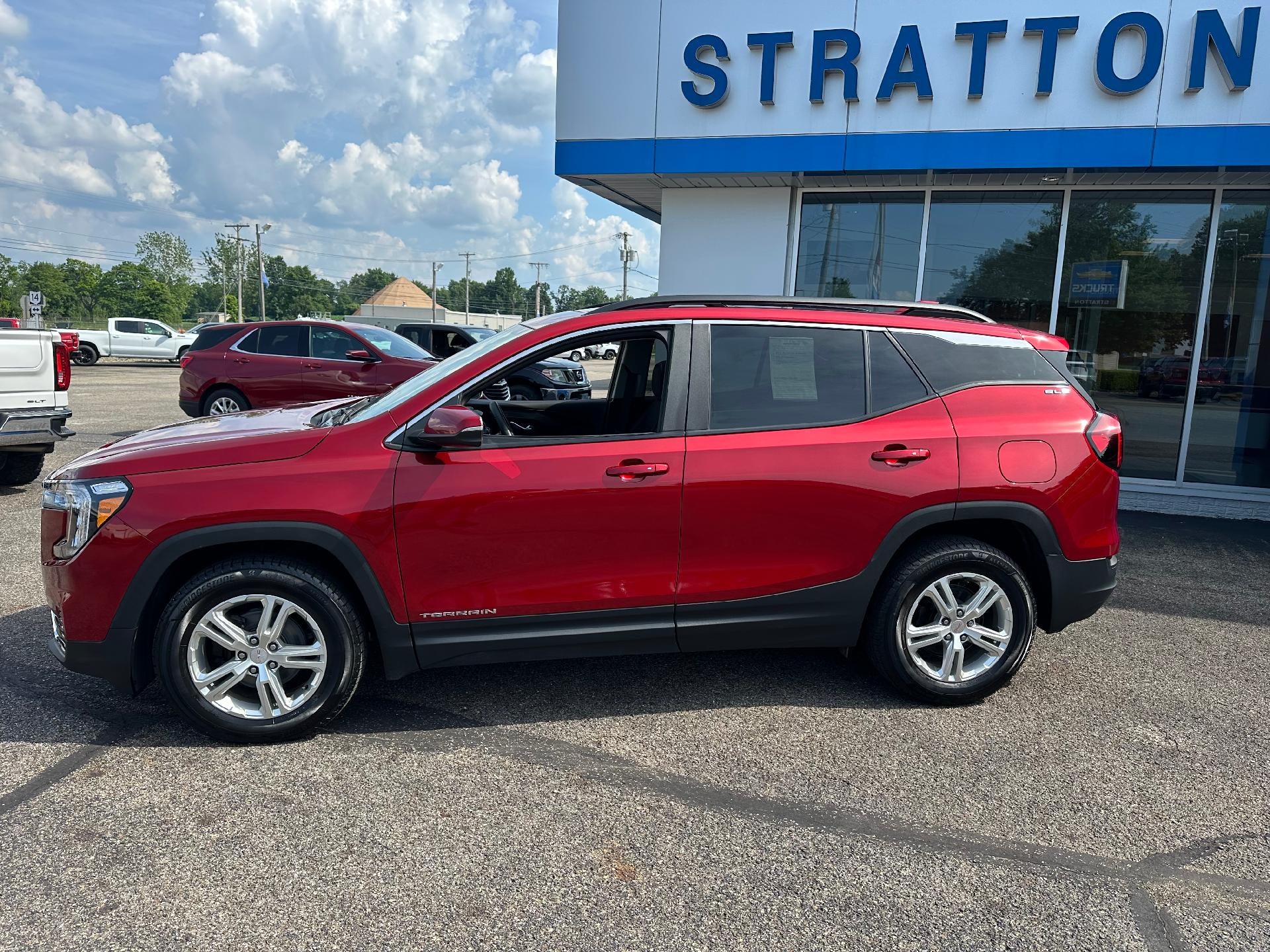 2022 GMC Terrain SLE