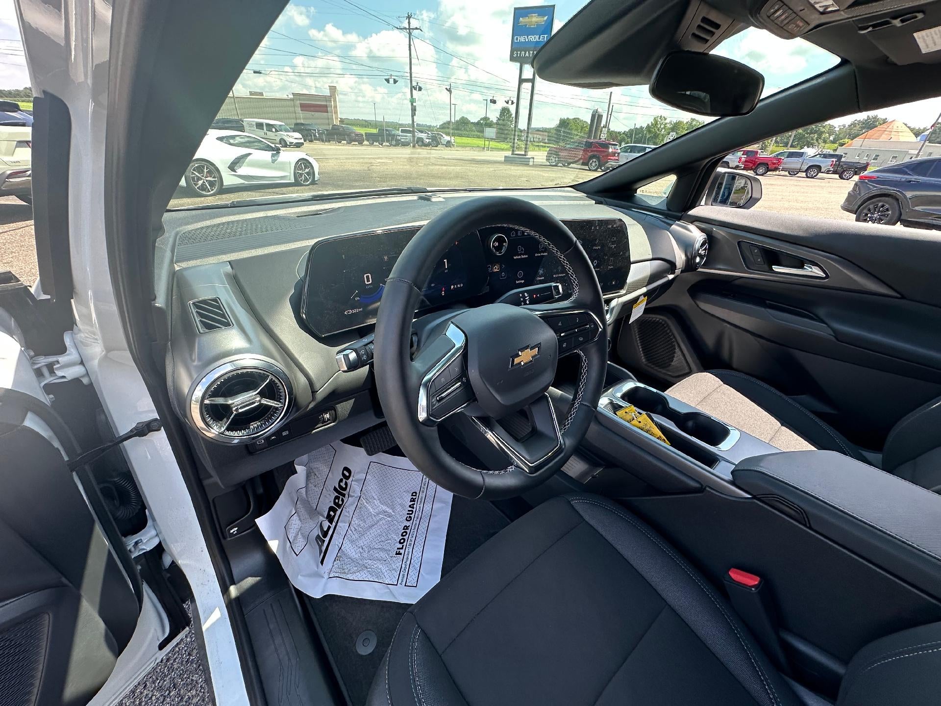 2026 Chevrolet Equinox EV 1LT - Photo 15
