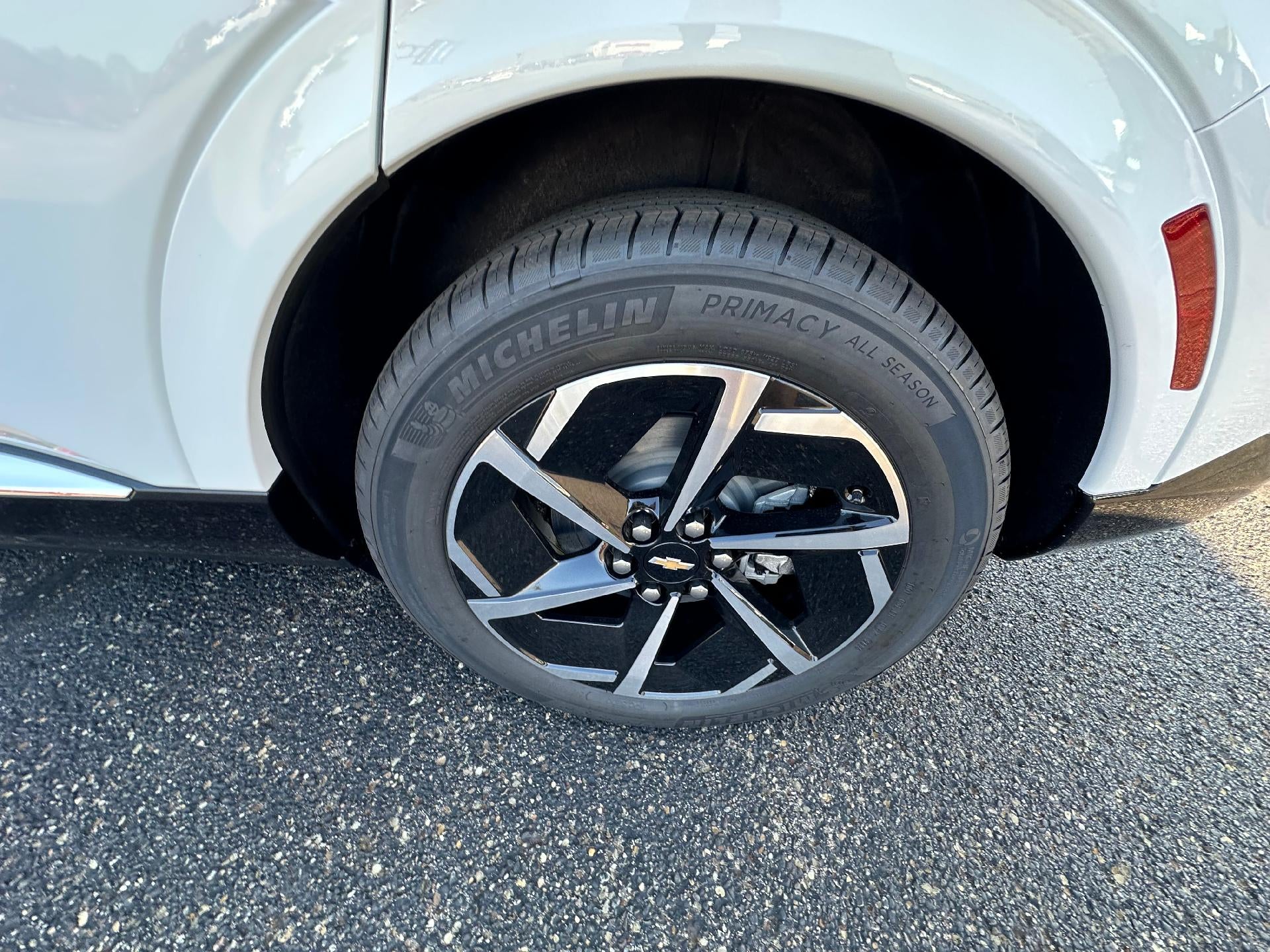 2025 Chevrolet Equinox EV LT