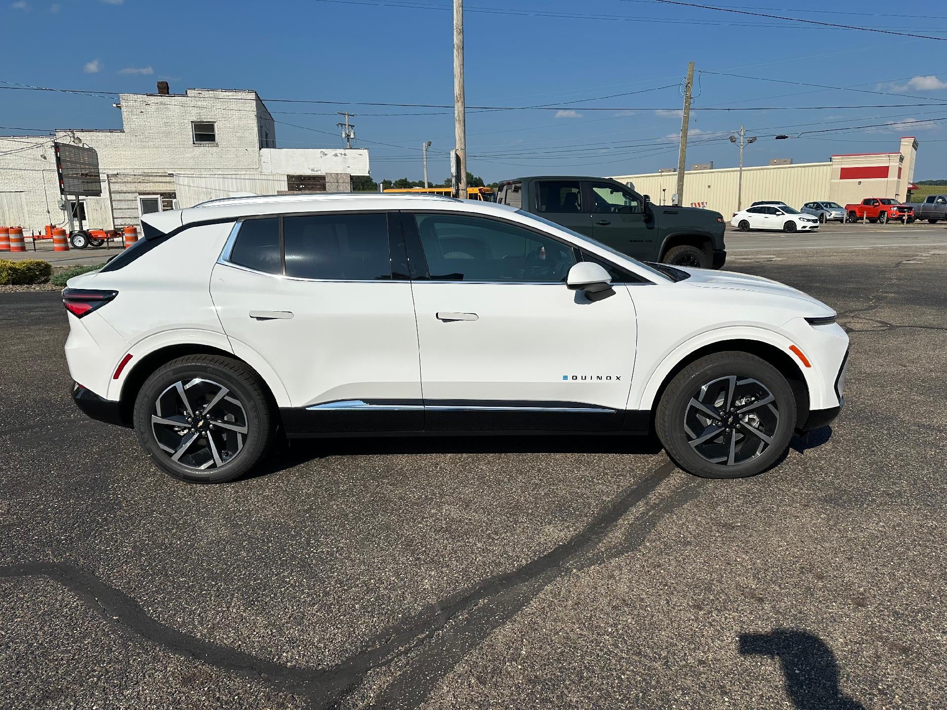 2025 Chevrolet Equinox EV LT