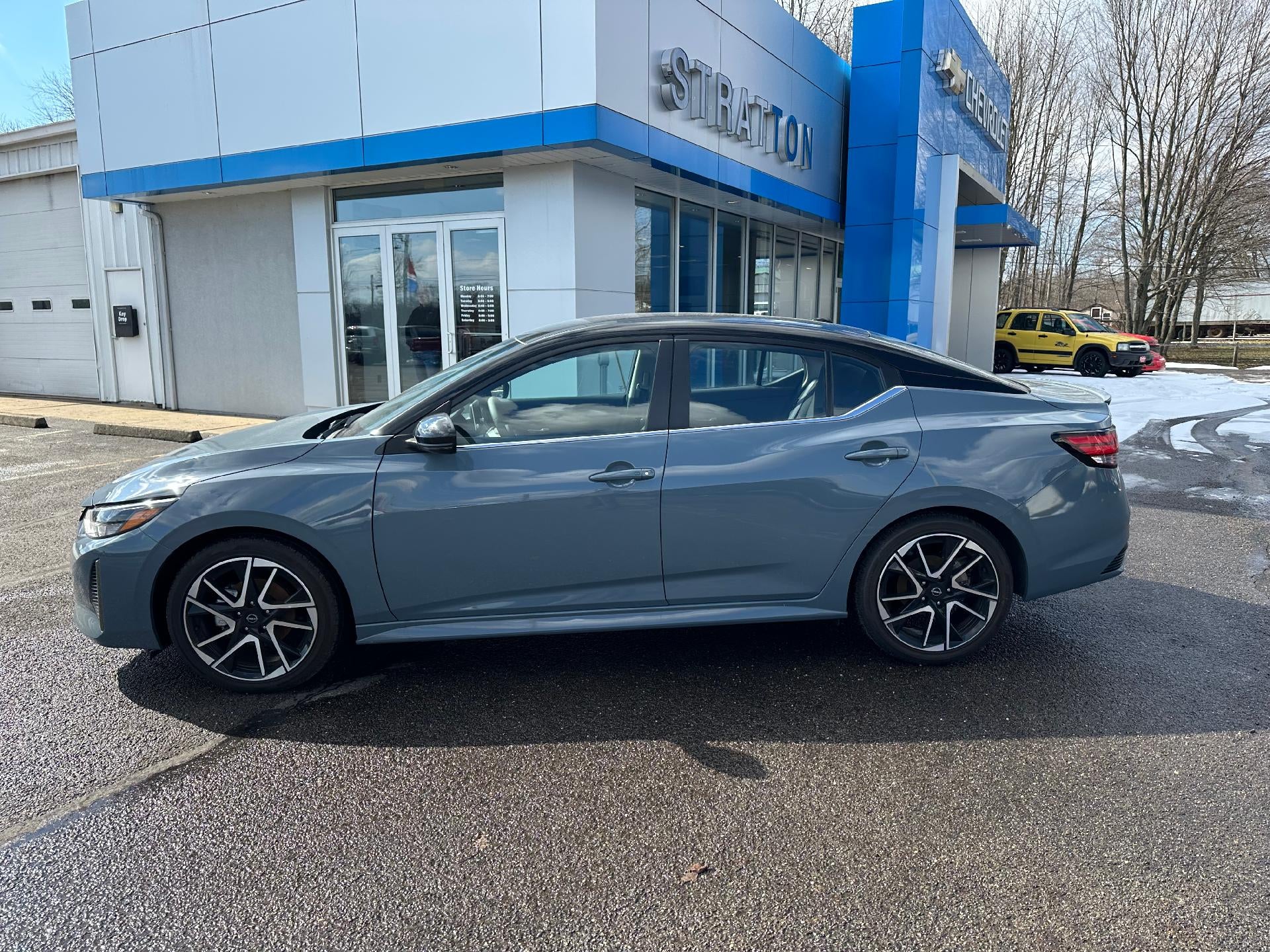 2025 Nissan Sentra SR