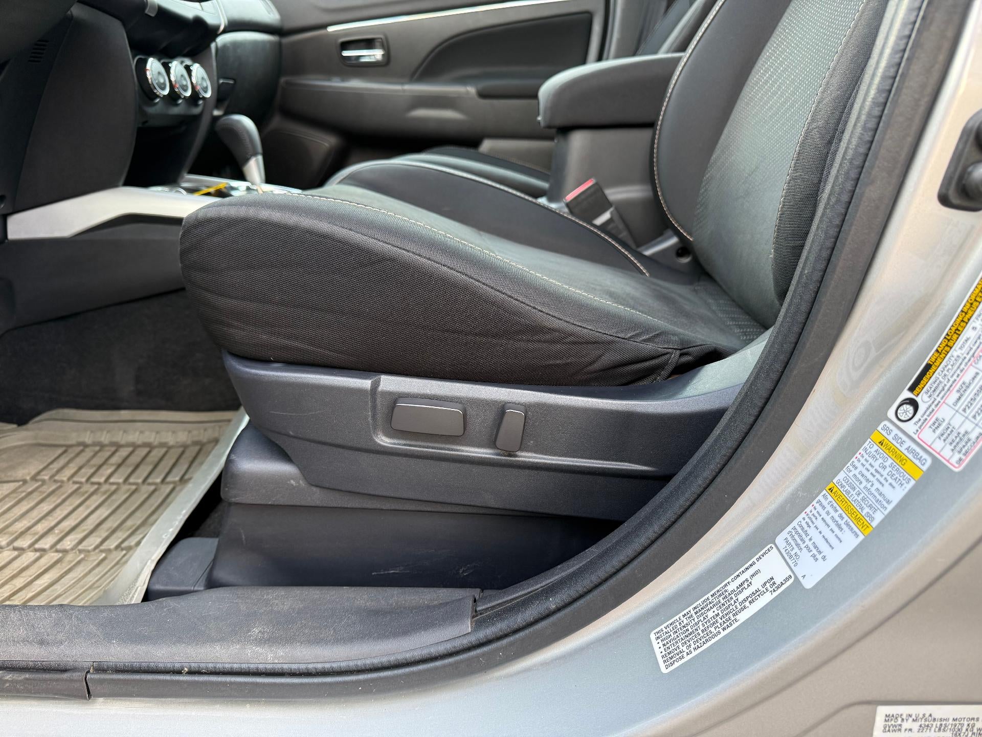 2013 Mitsubishi Outlander Sport LE